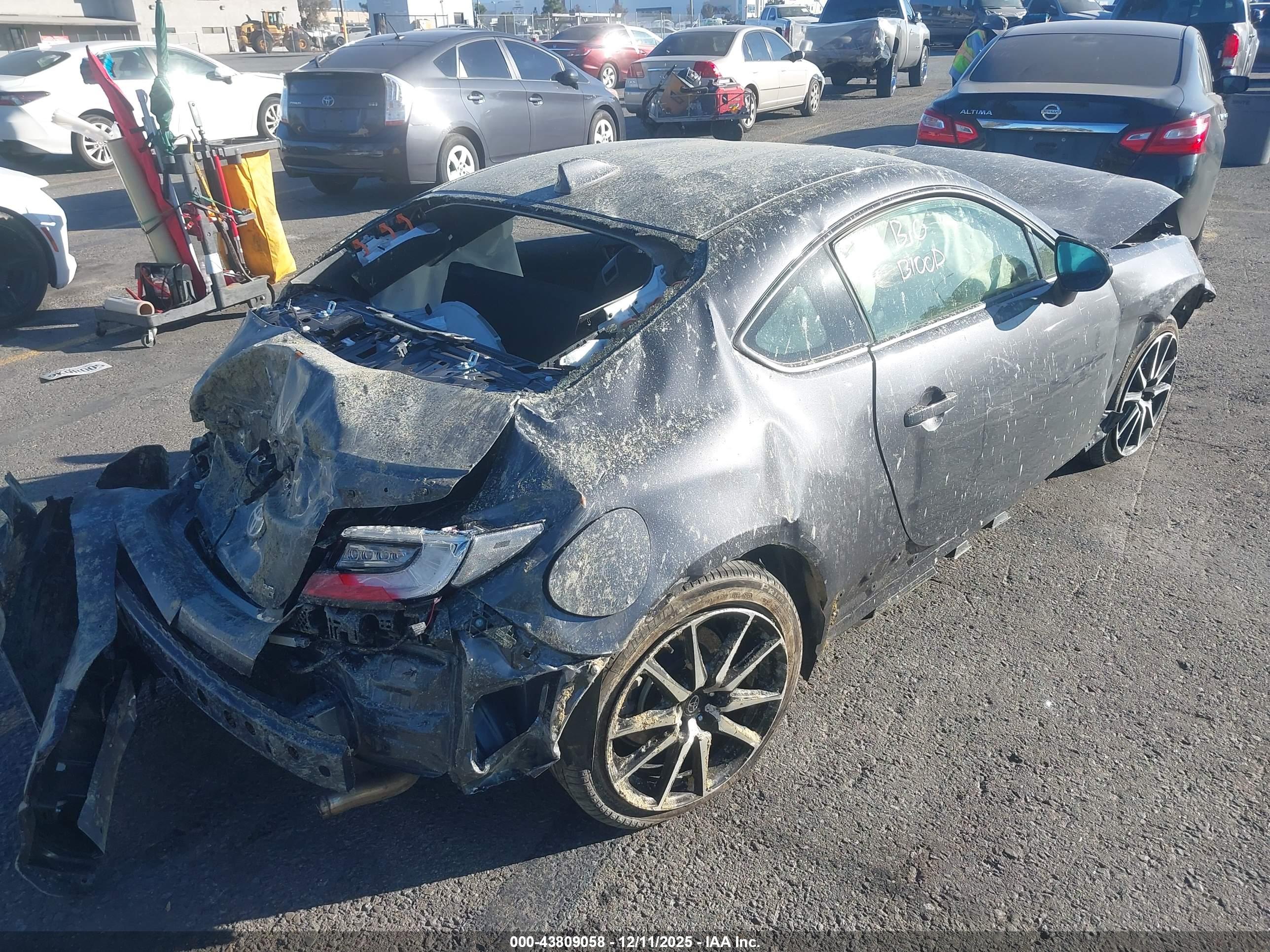 TOYOTA GR86 image 4