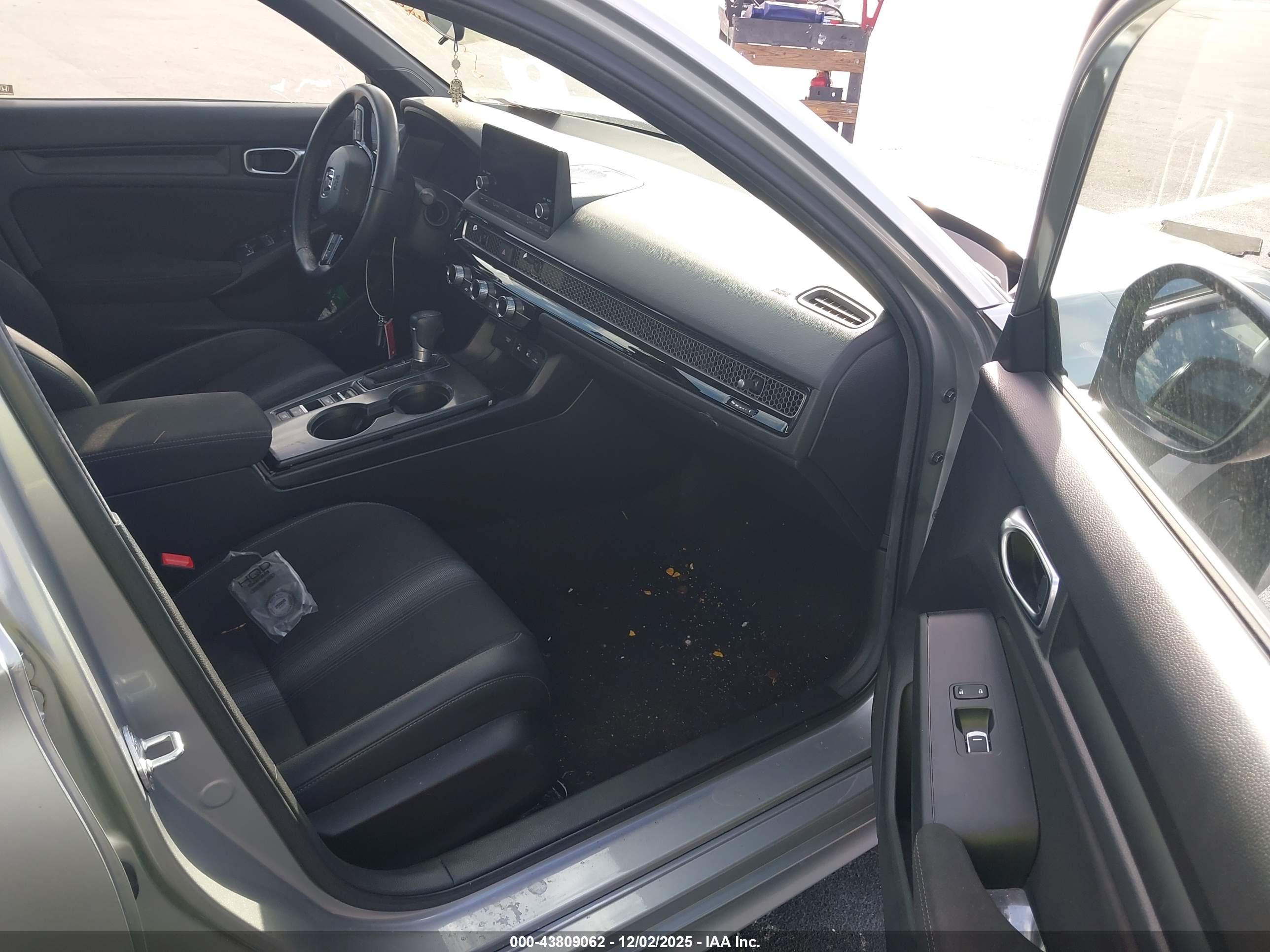 HONDA CIVIC image 5