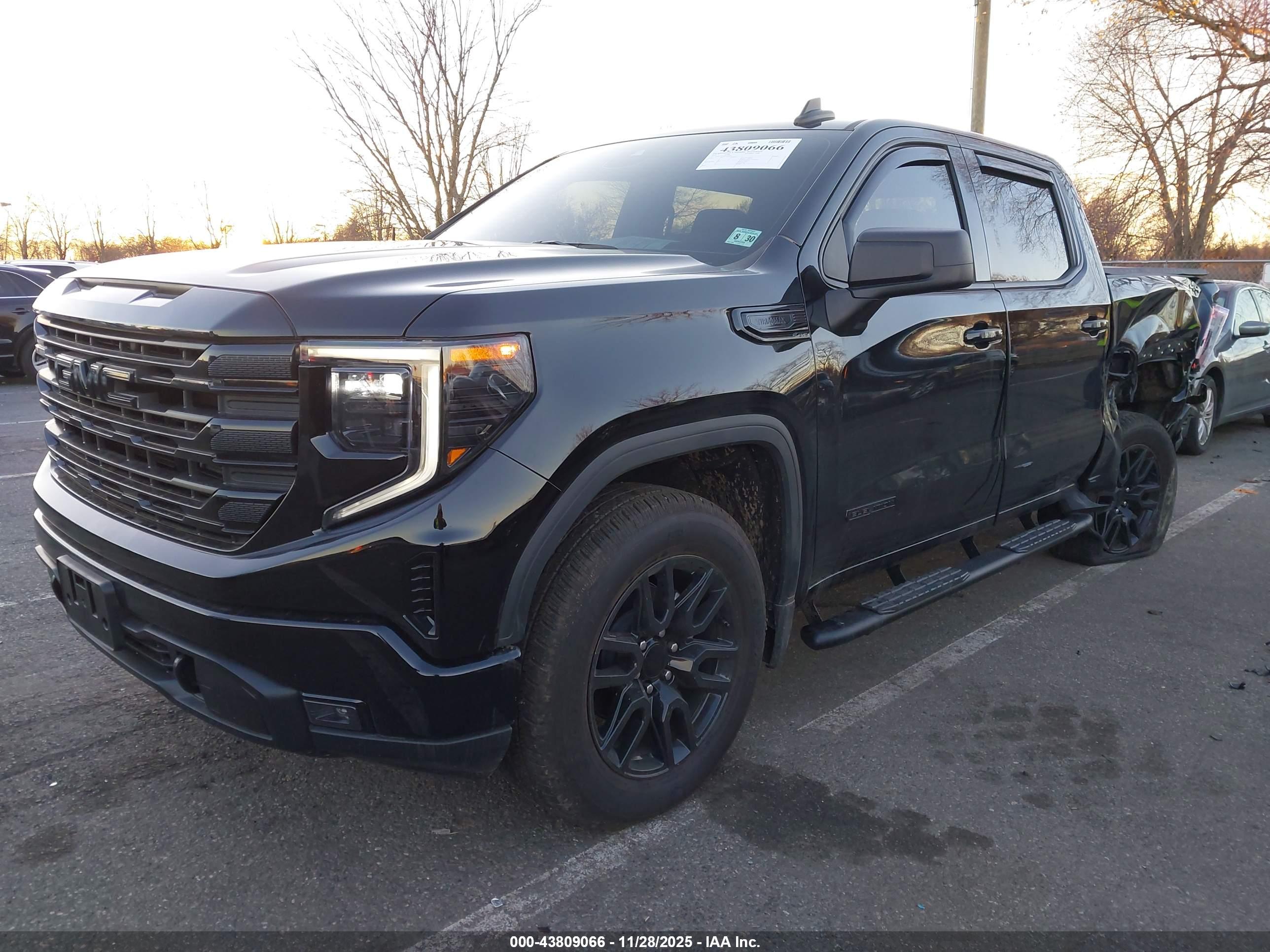 GMC SIERRA image 2
