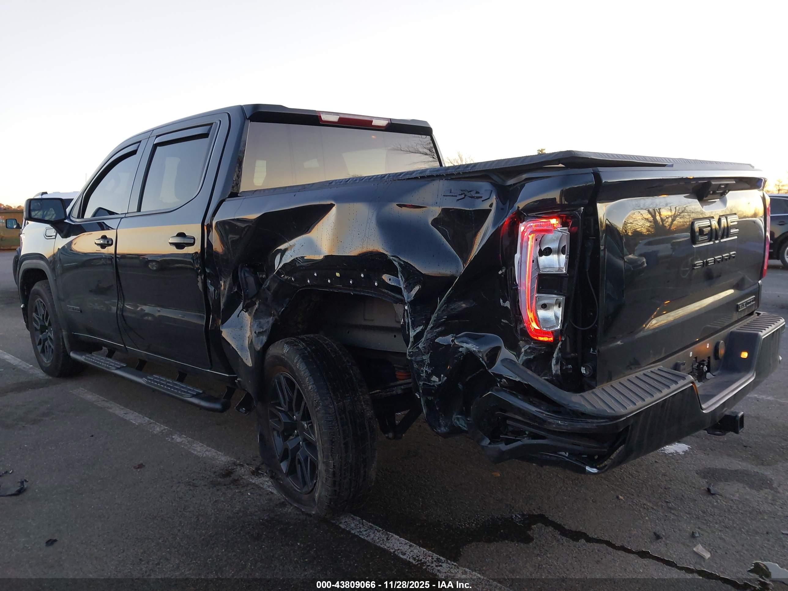 GMC SIERRA image 6