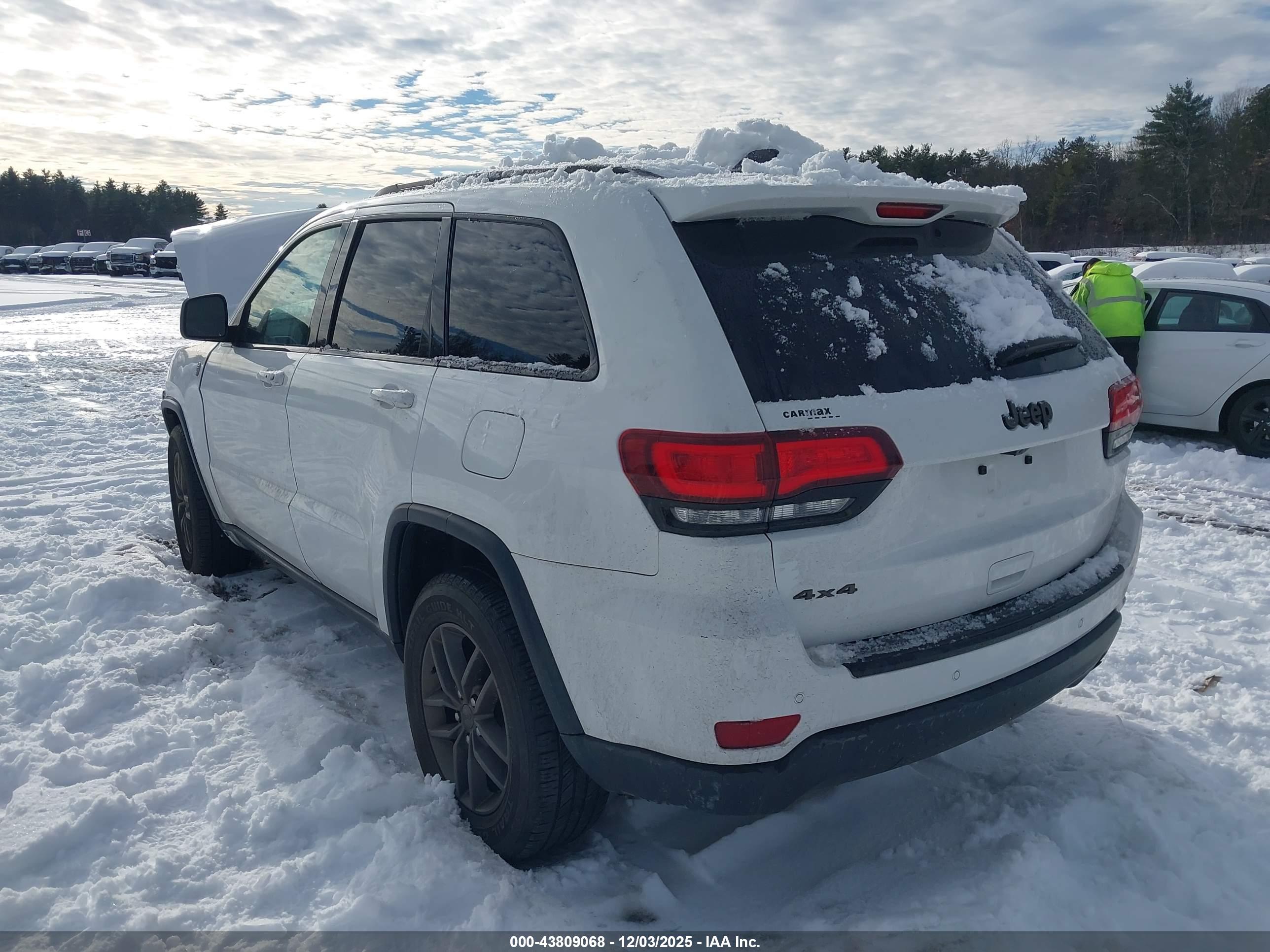 JEEP GRAND image 3