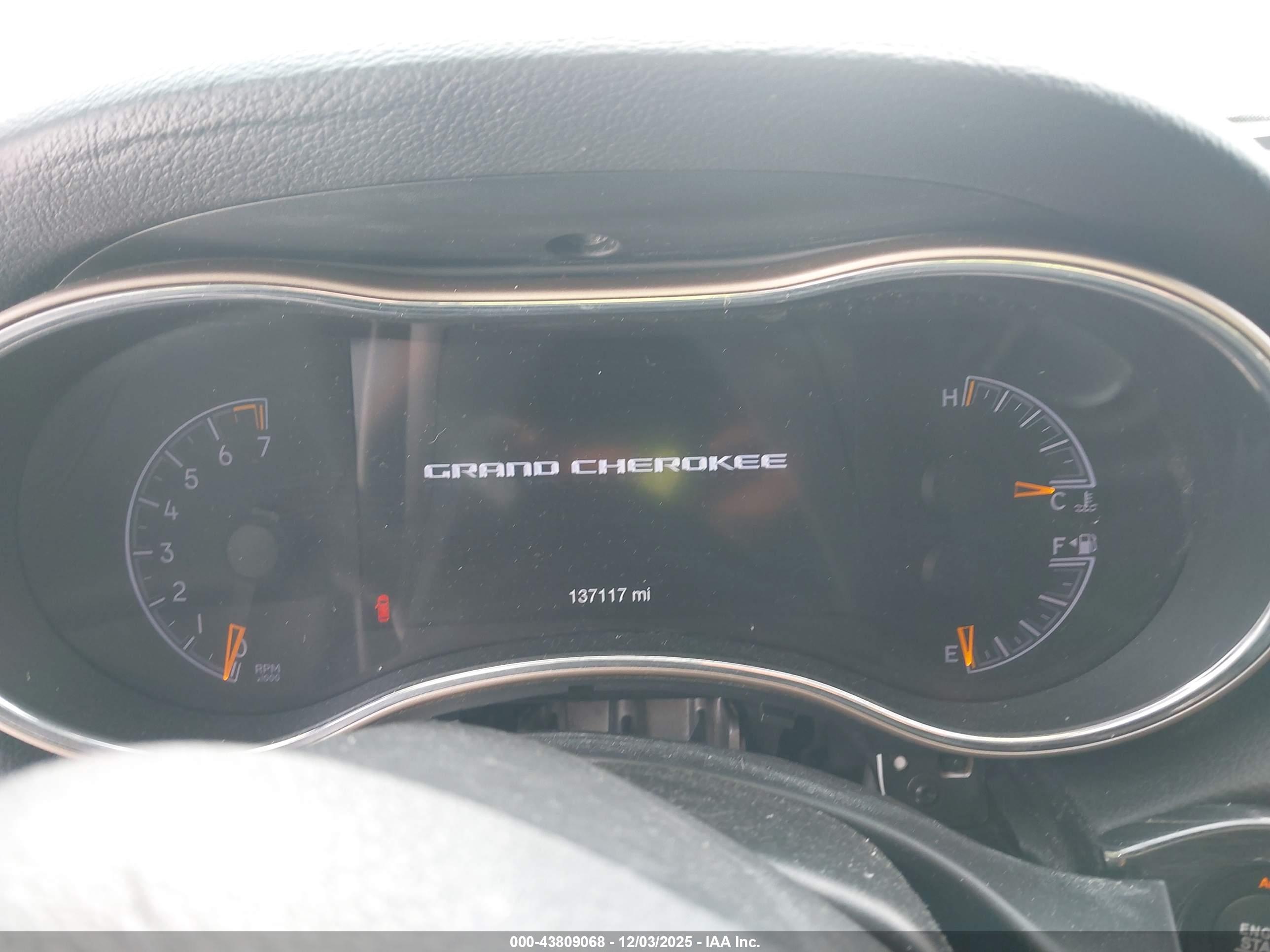 JEEP GRAND image 7