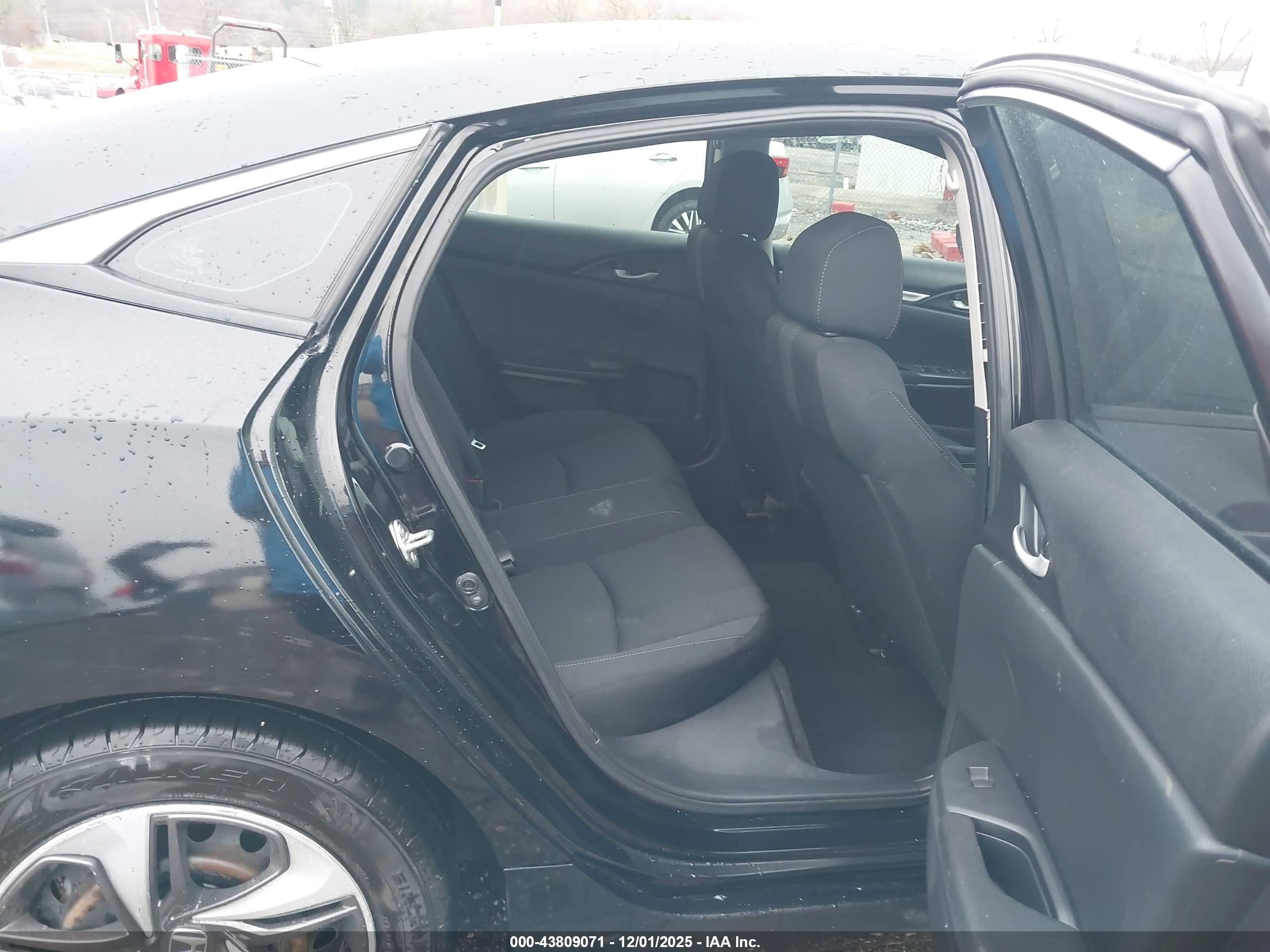 HONDA CIVIC image 8