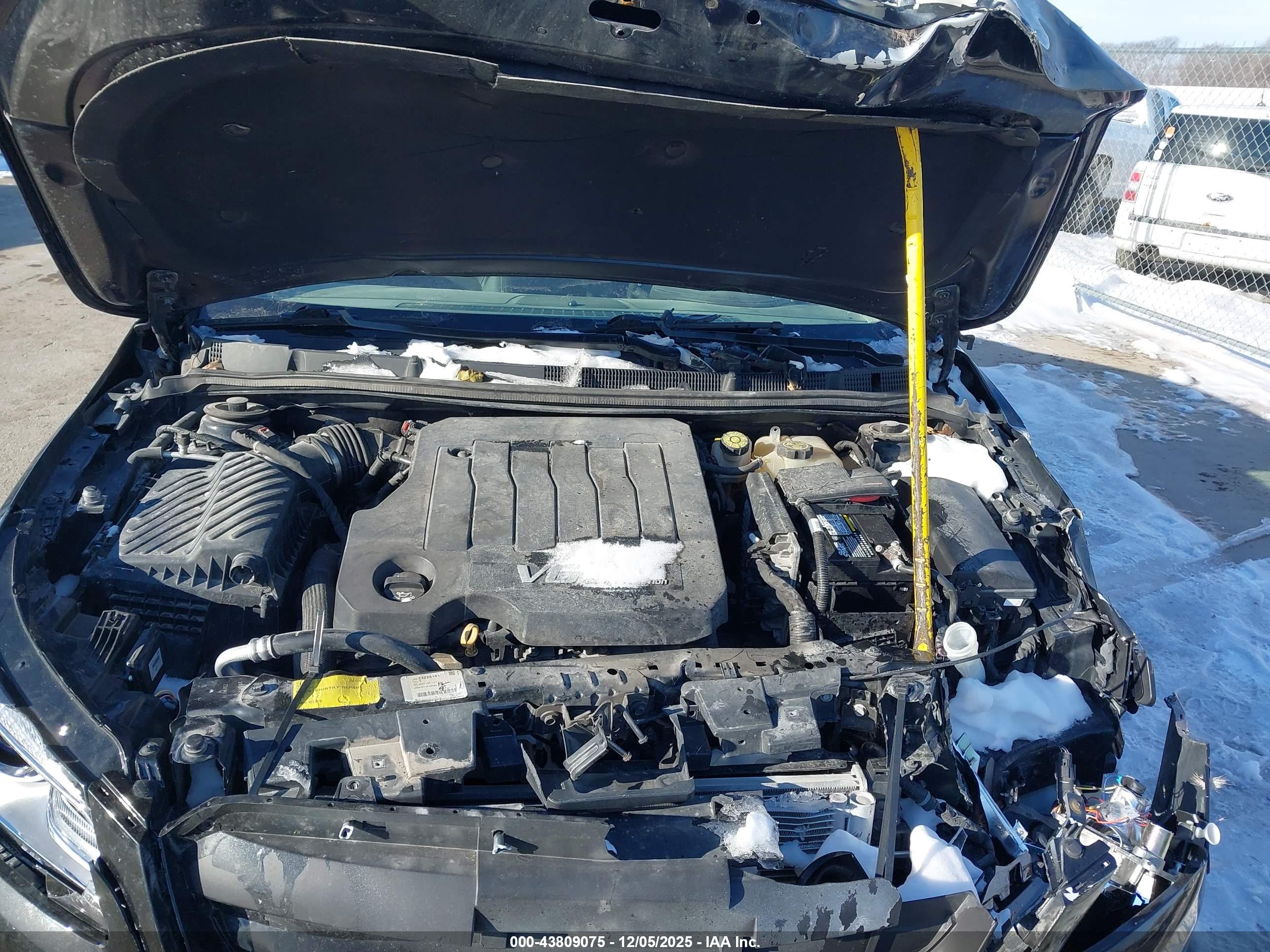 BUICK LACROSSE image 10