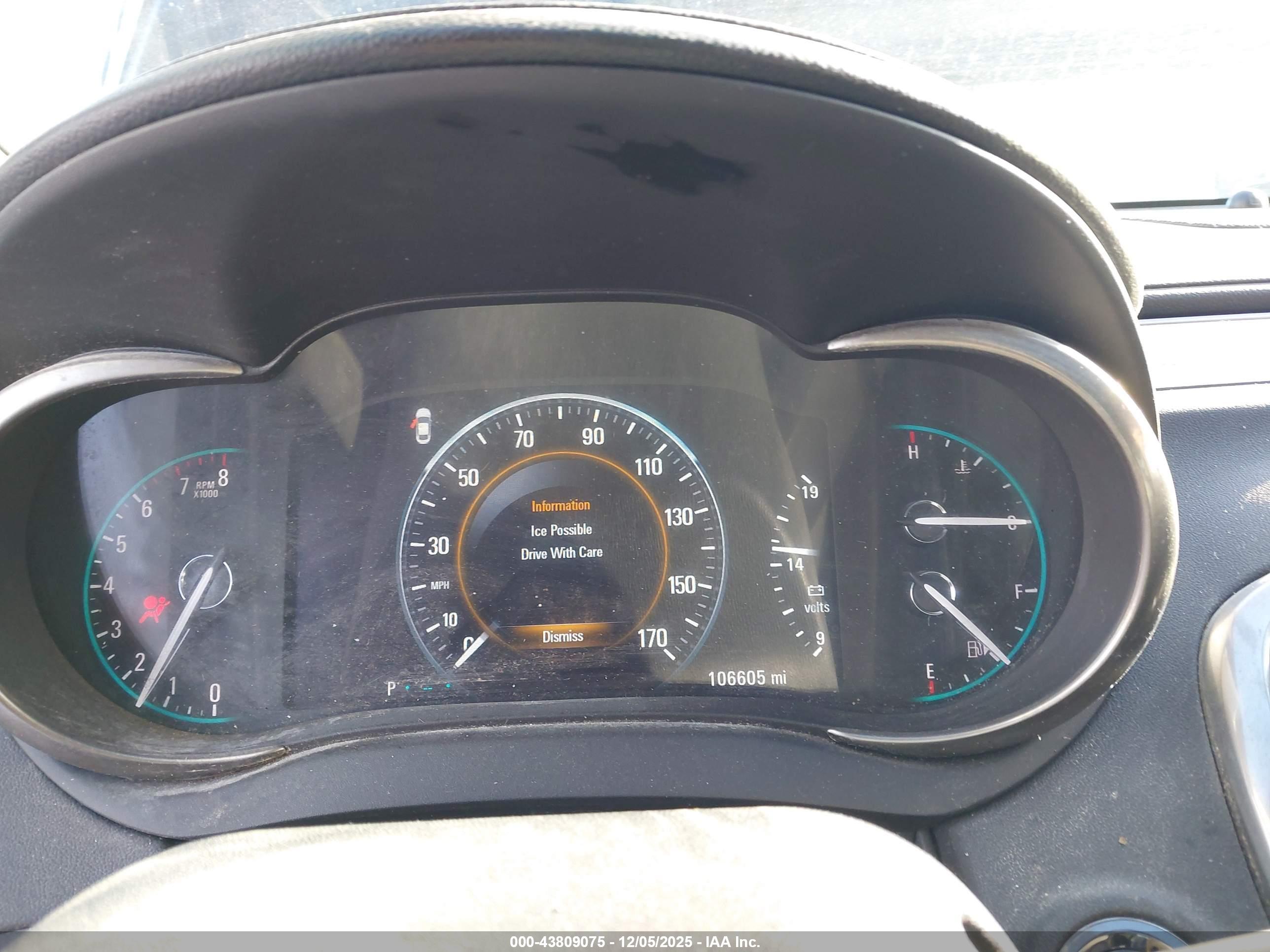 BUICK LACROSSE image 7