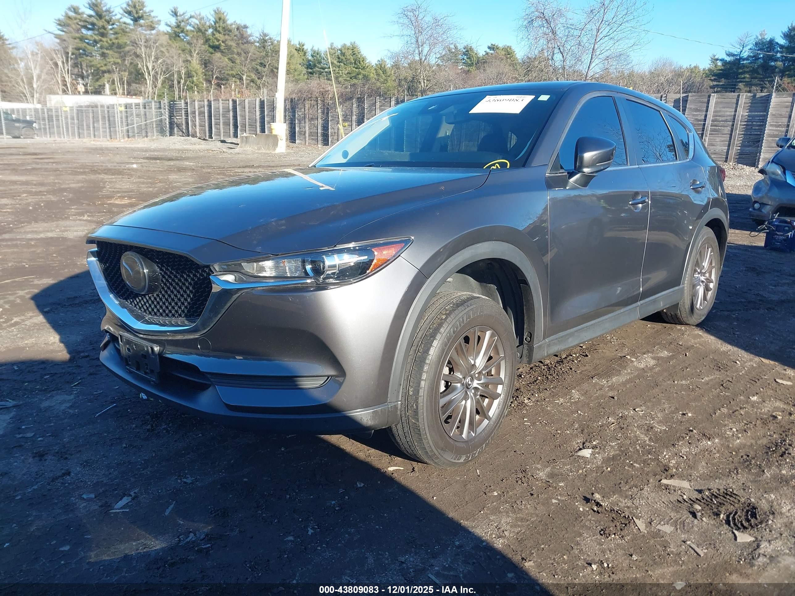 MAZDA CX-5 image 2