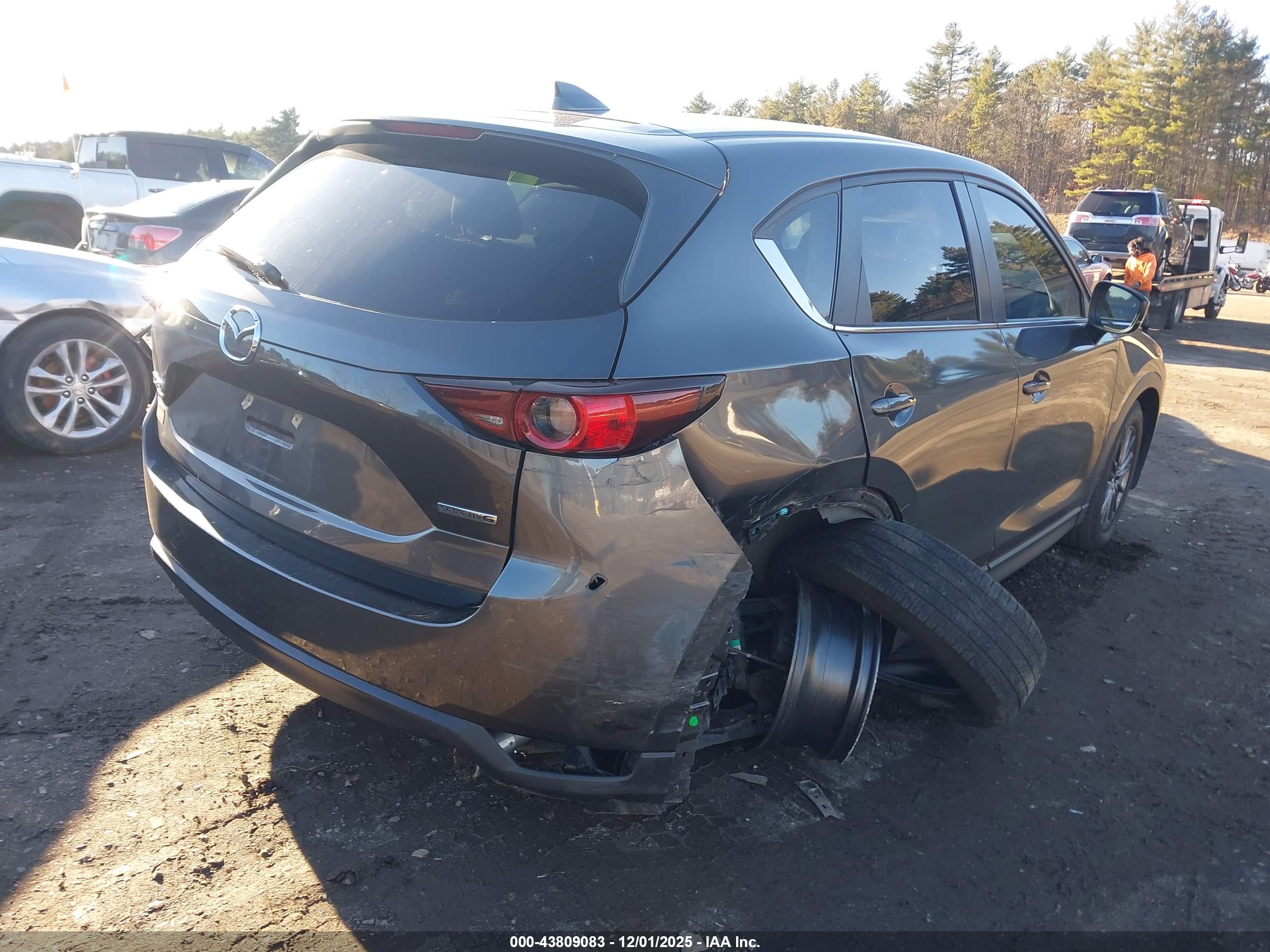 MAZDA CX-5 image 4