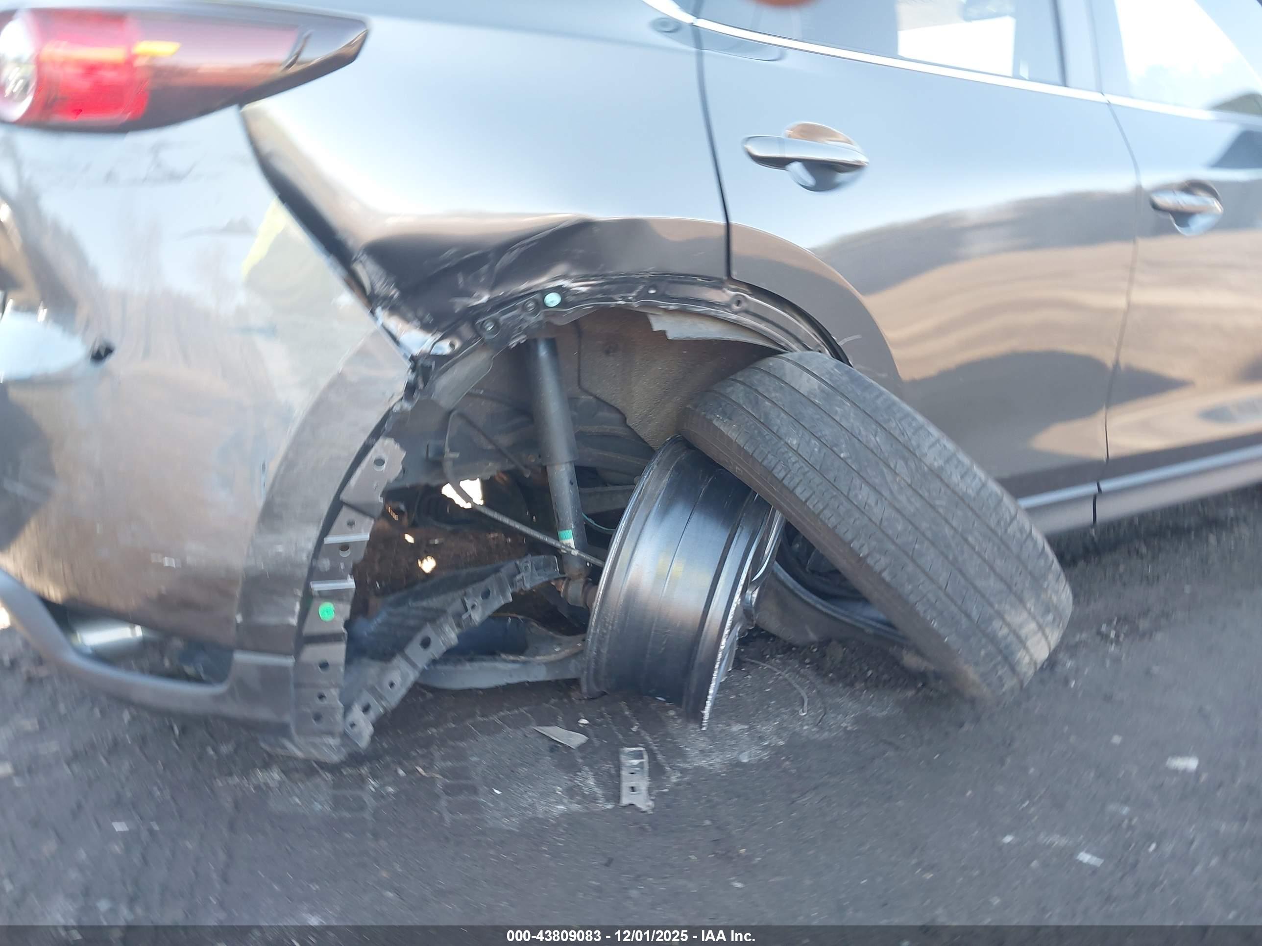 MAZDA CX-5 image 6