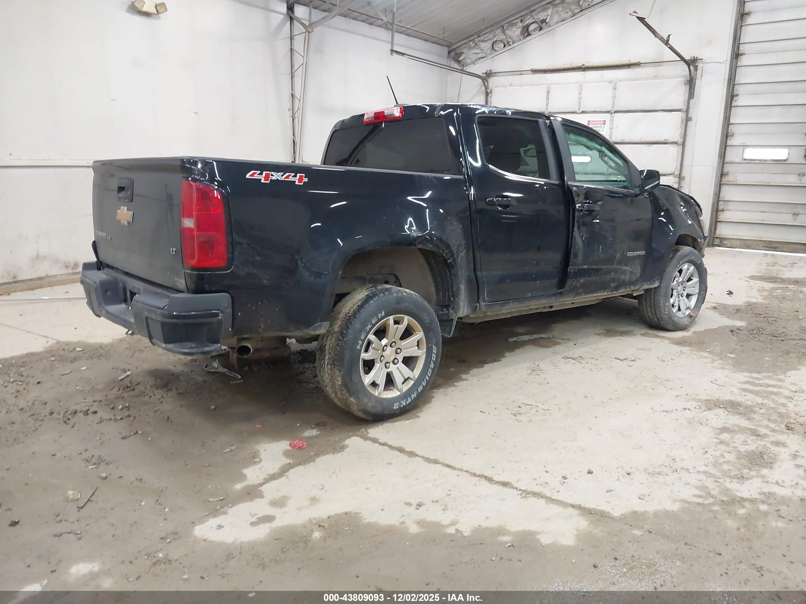 CHEVROLET COLORADO image 4