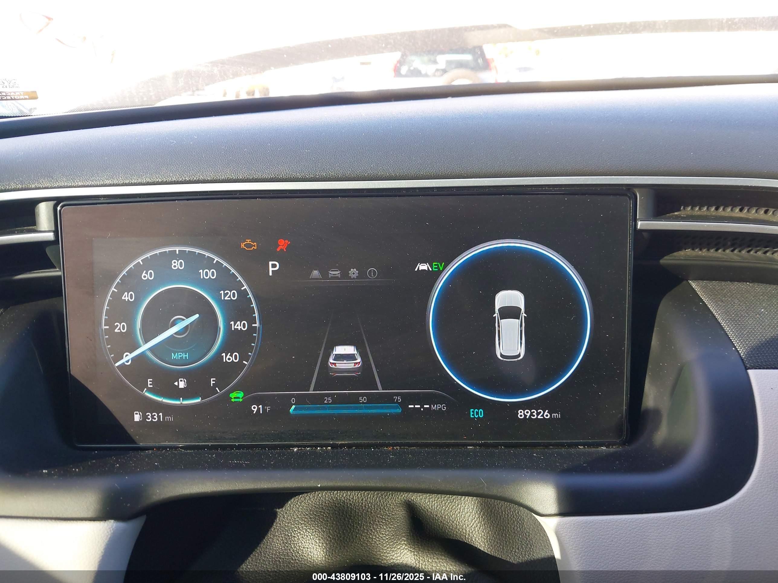 HYUNDAI TUCSON image 7