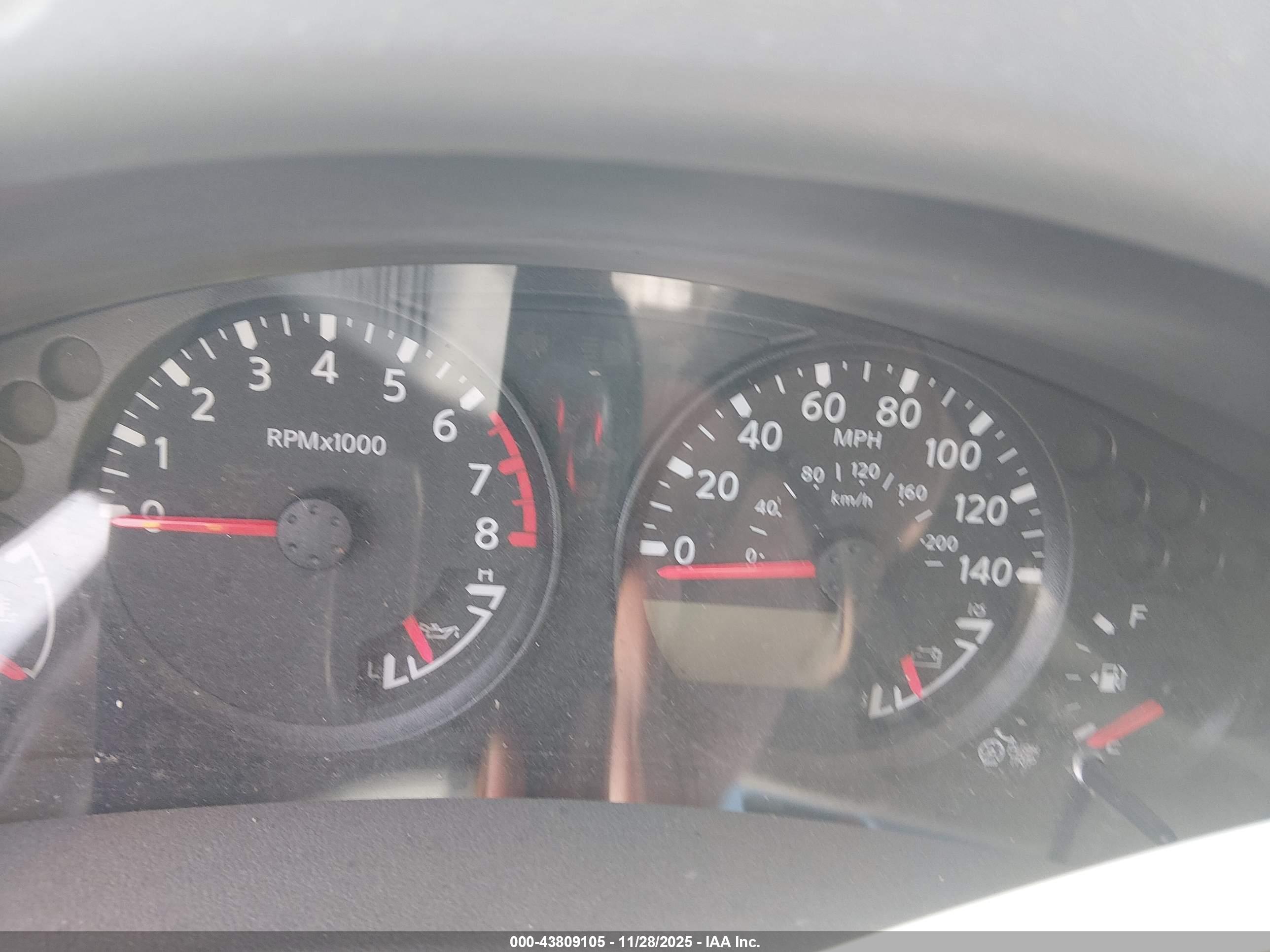 NISSAN FRONTIER image 7