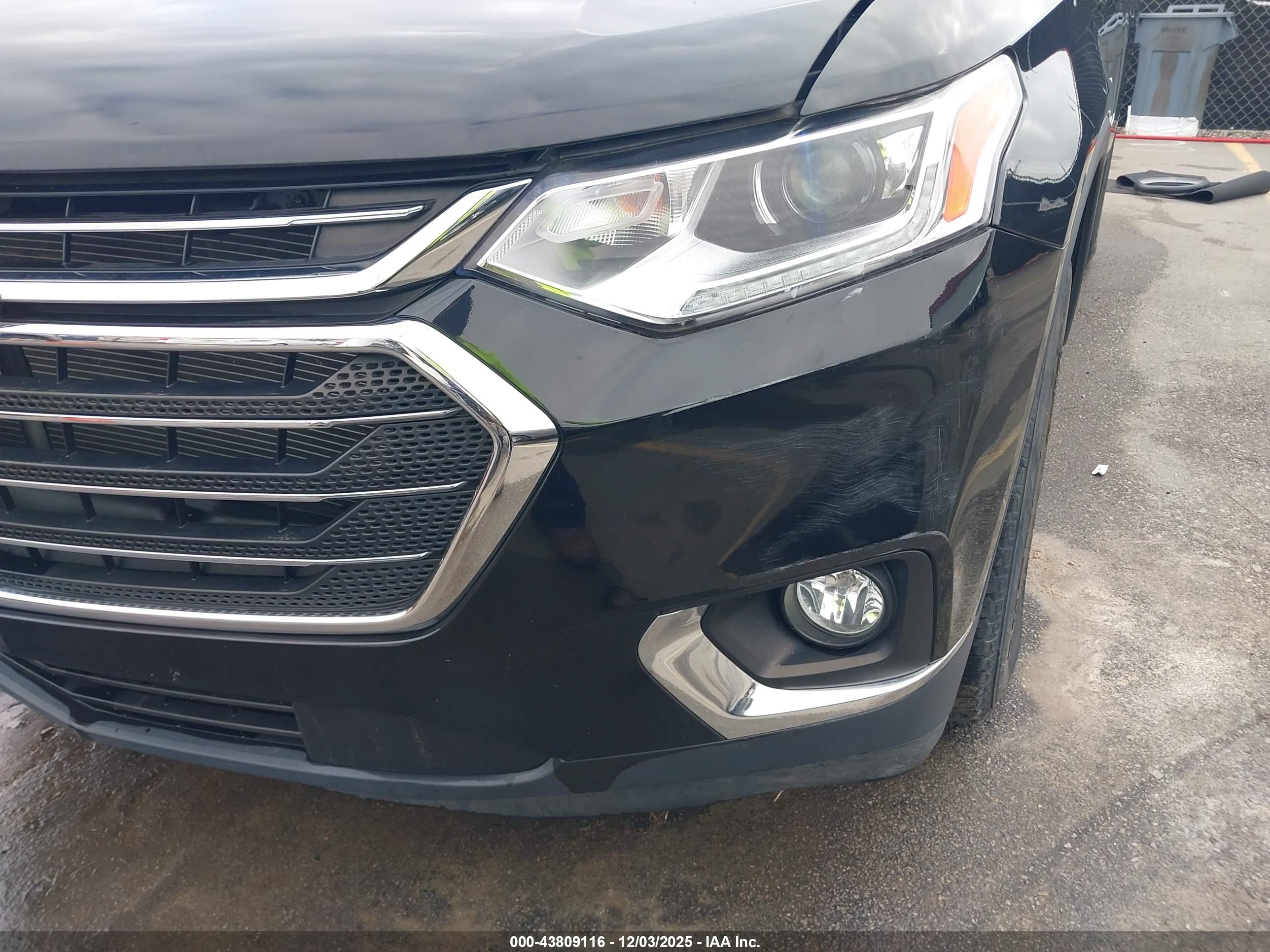 CHEVROLET TRAVERSE image 6