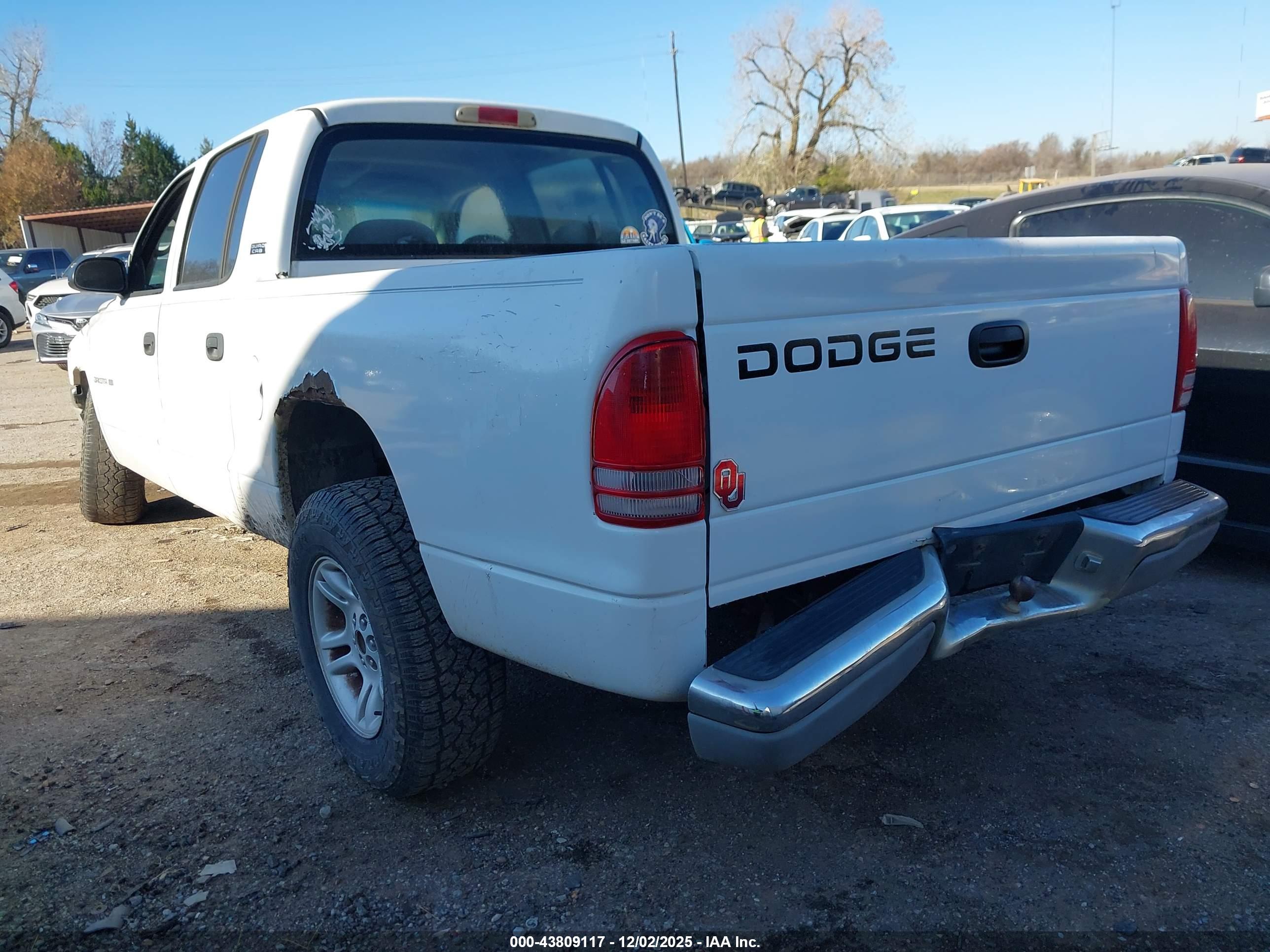 DODGE DAKOTA image 3