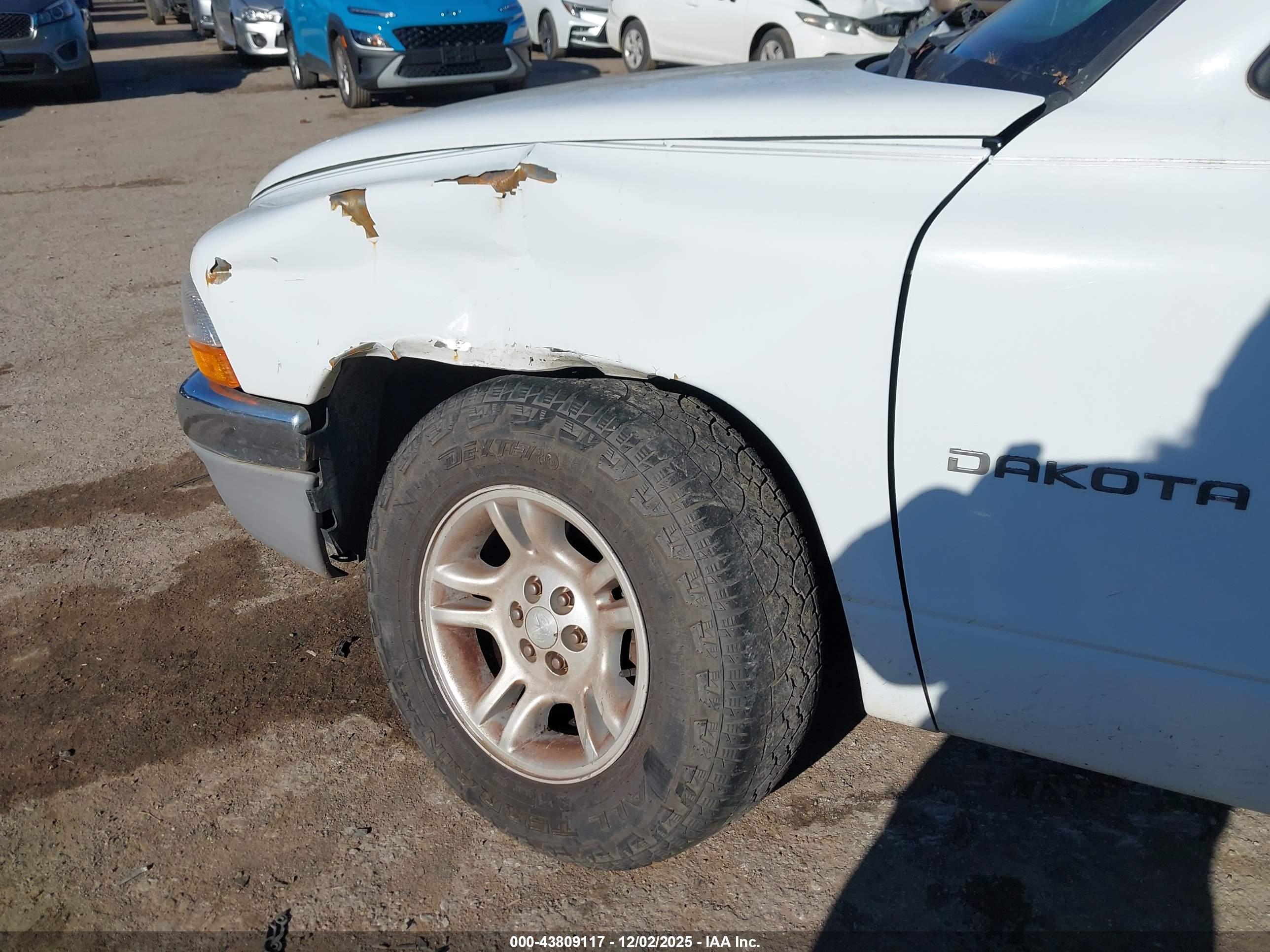 DODGE DAKOTA image 6