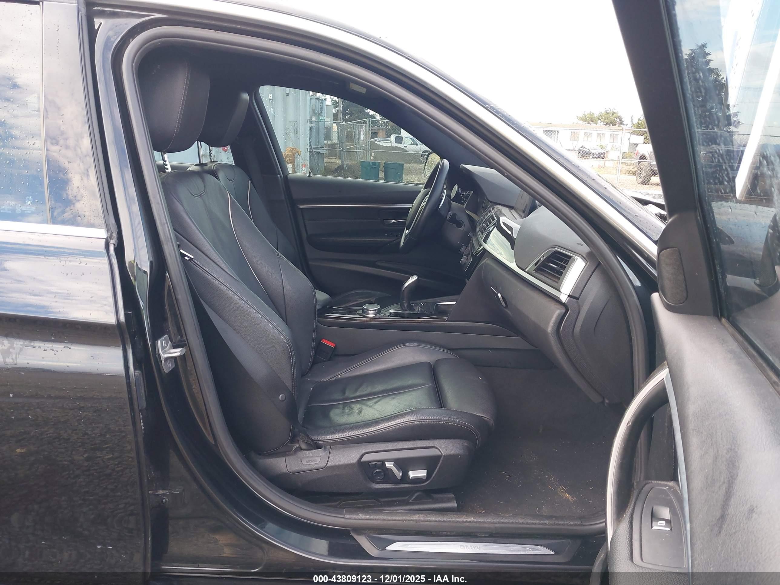 BMW 330I image 5
