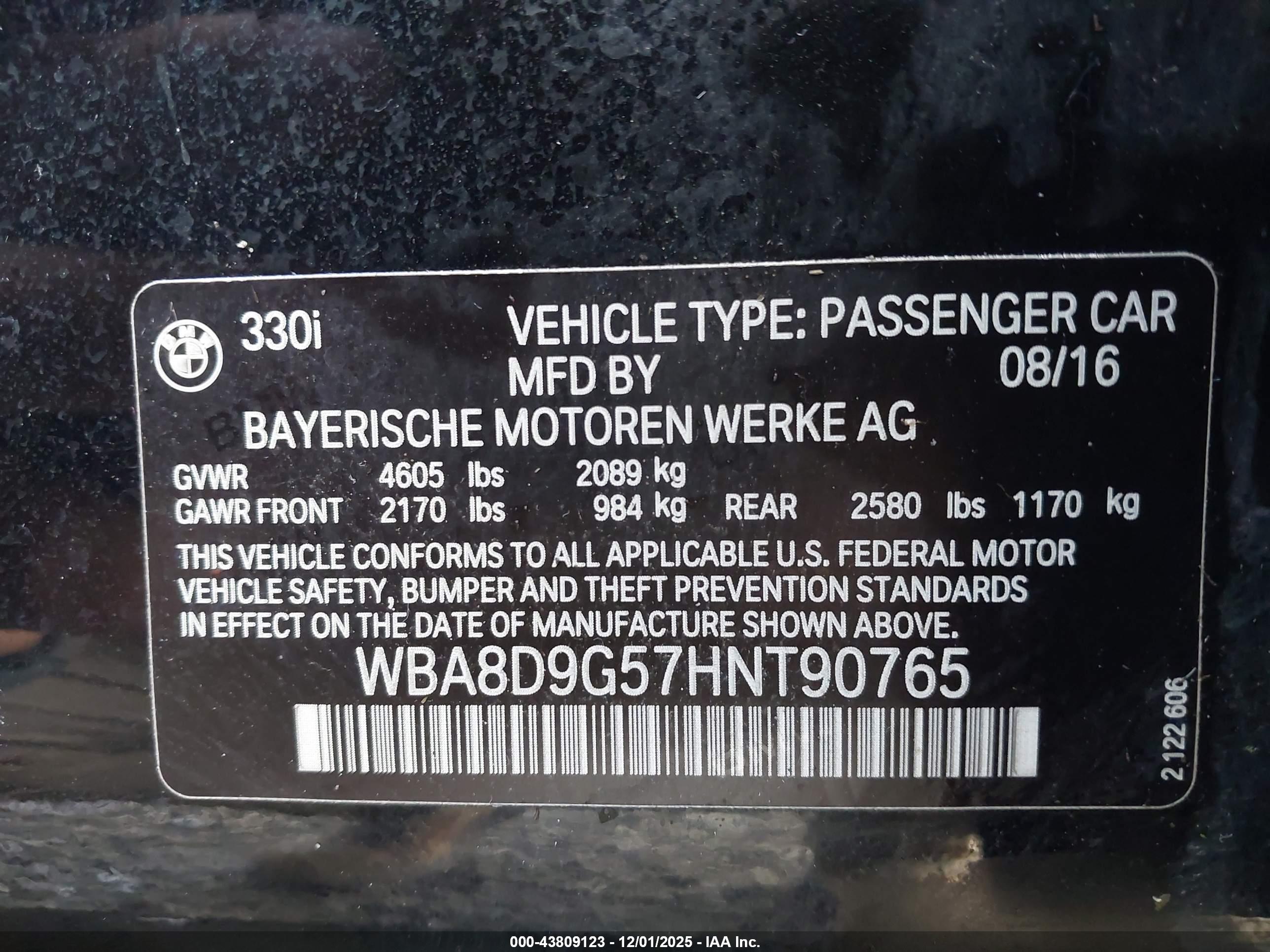 BMW 330I image 9
