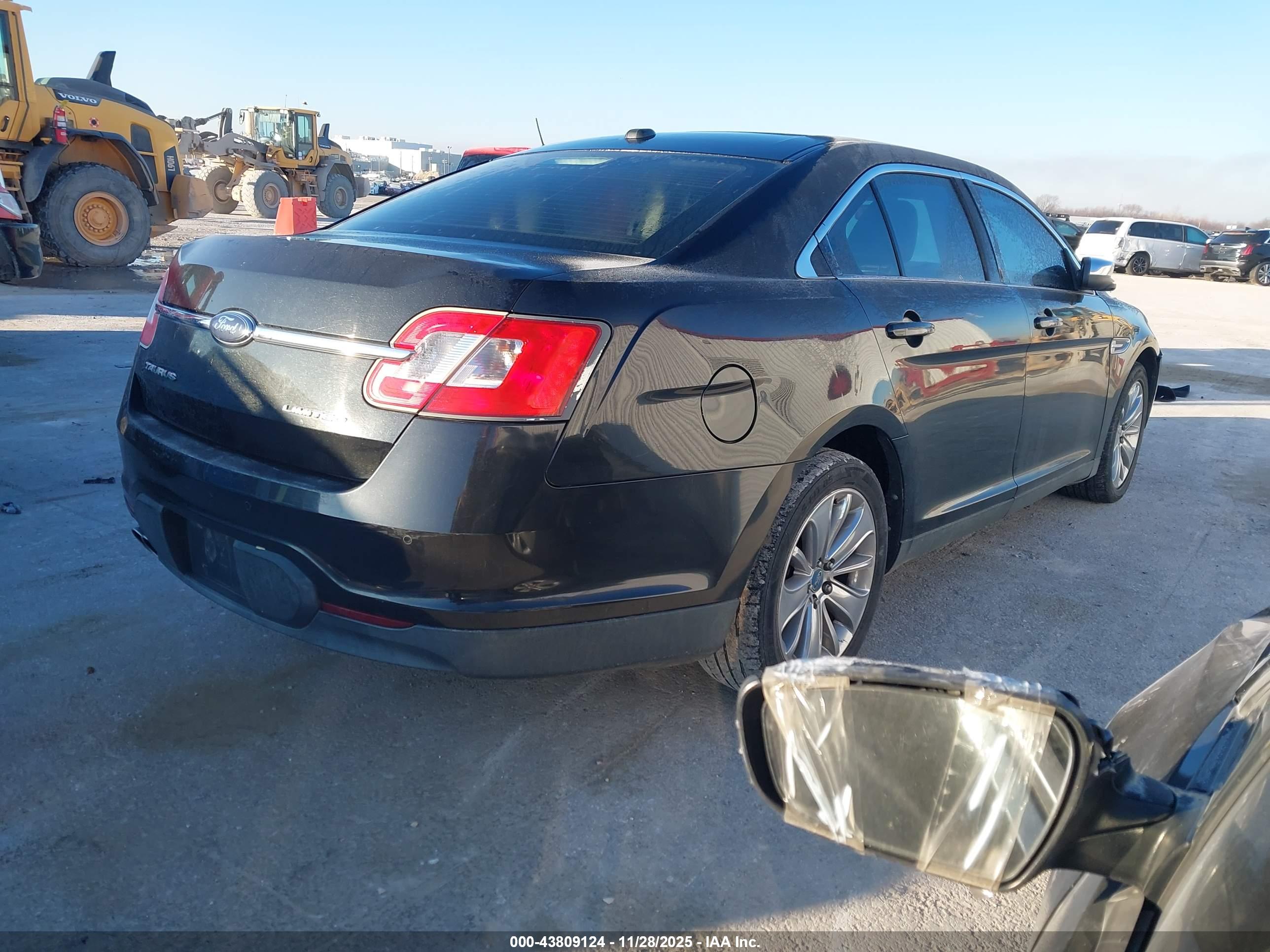 FORD TAURUS image 4