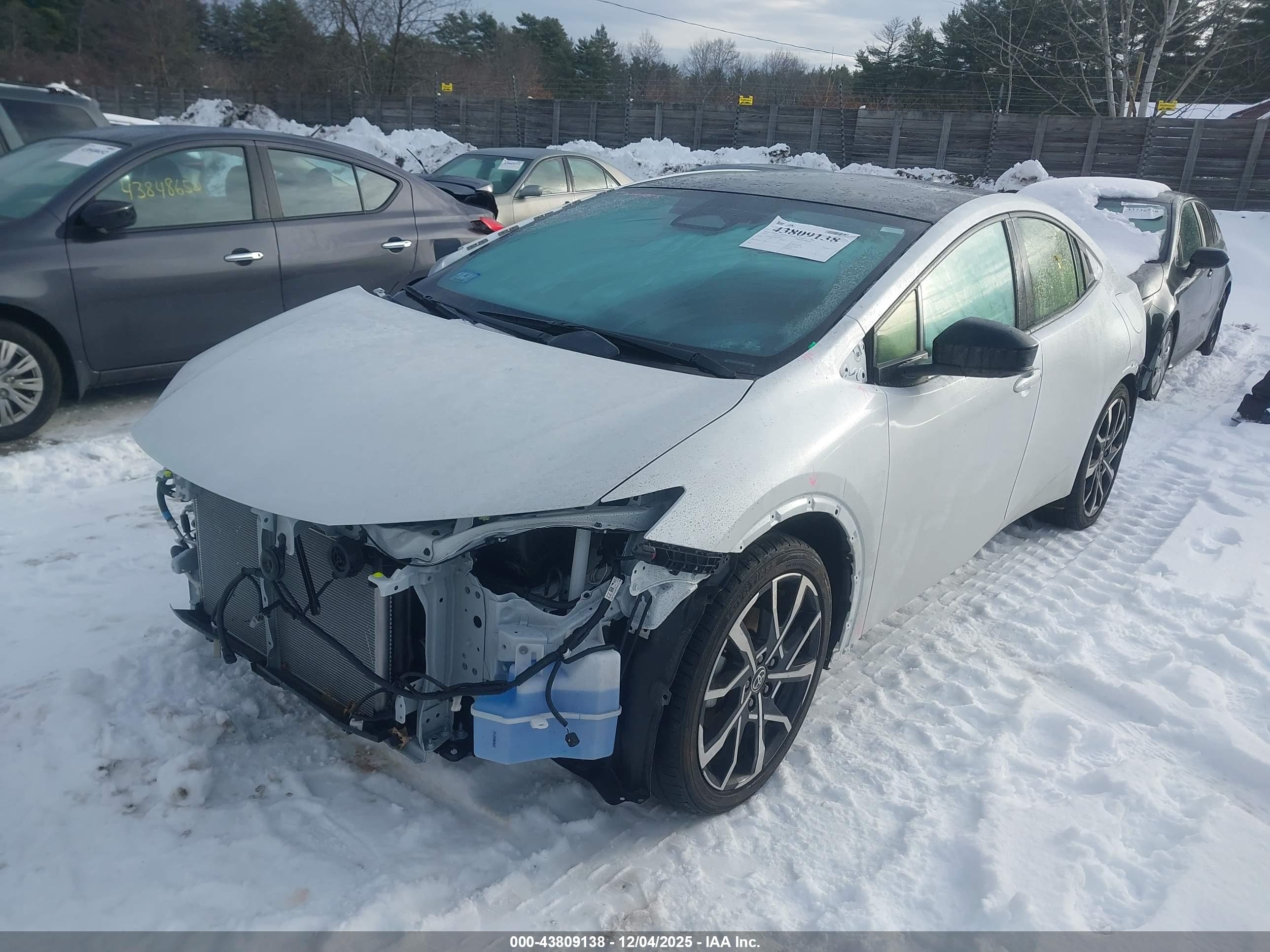 TOYOTA PRIUS image 2