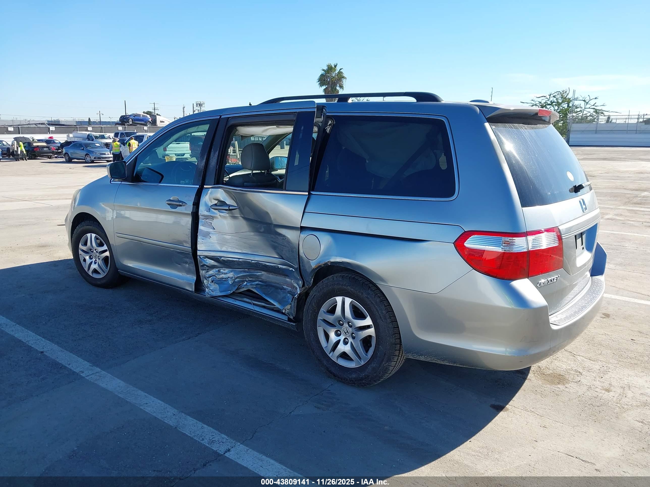HONDA ODYSSEY image 3