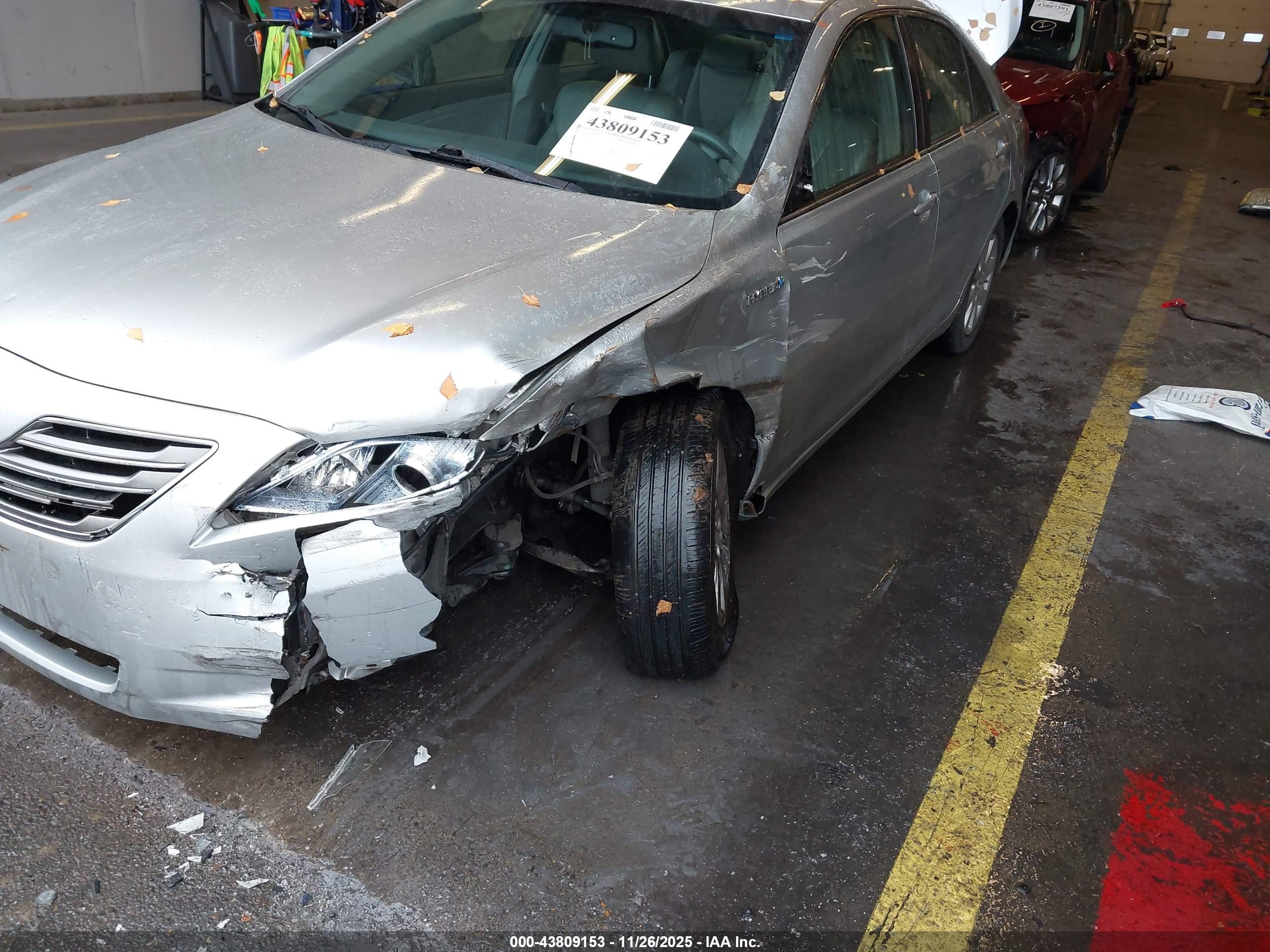TOYOTA CAMRY image 6