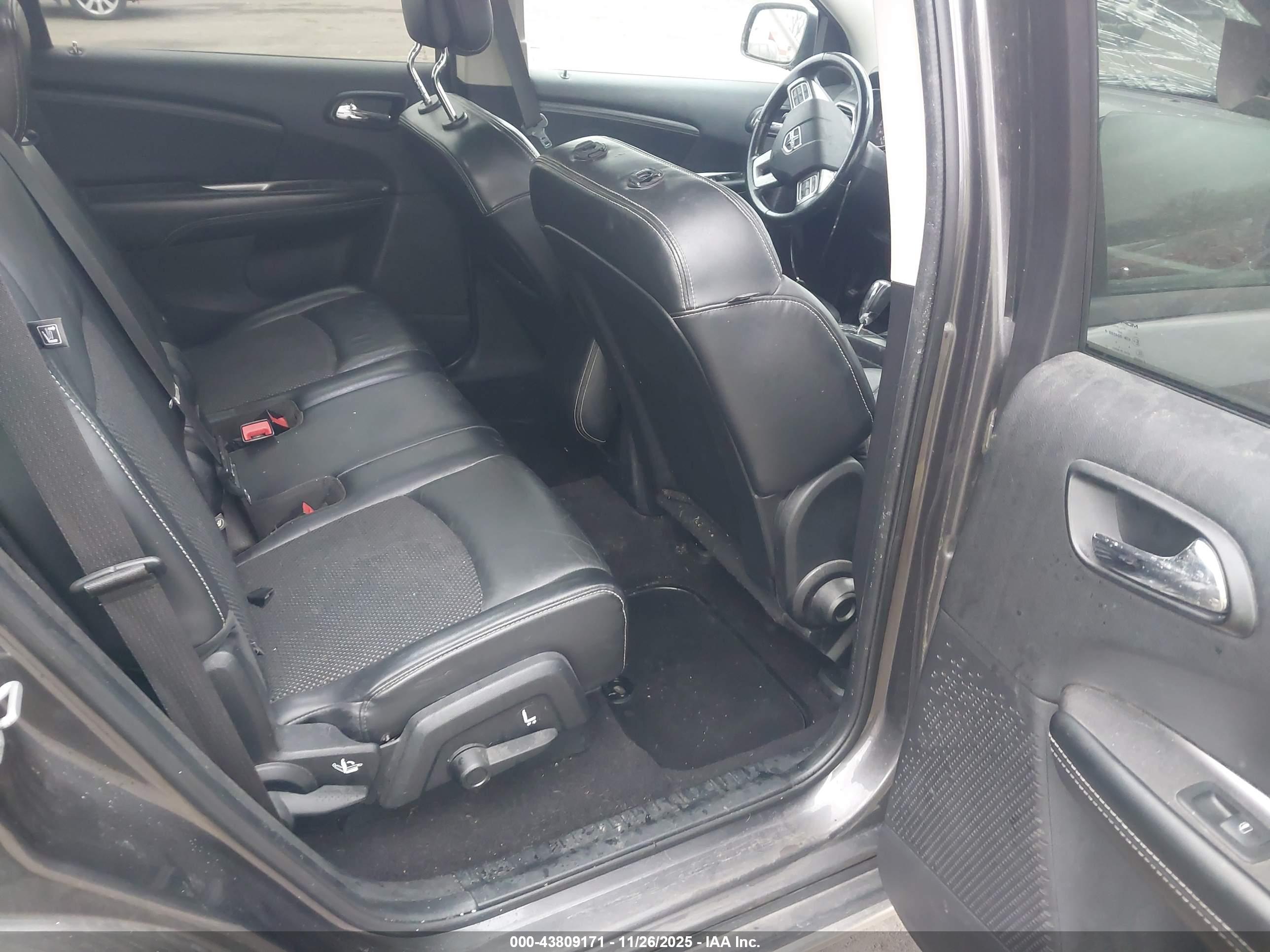 DODGE JOURNEY image 8