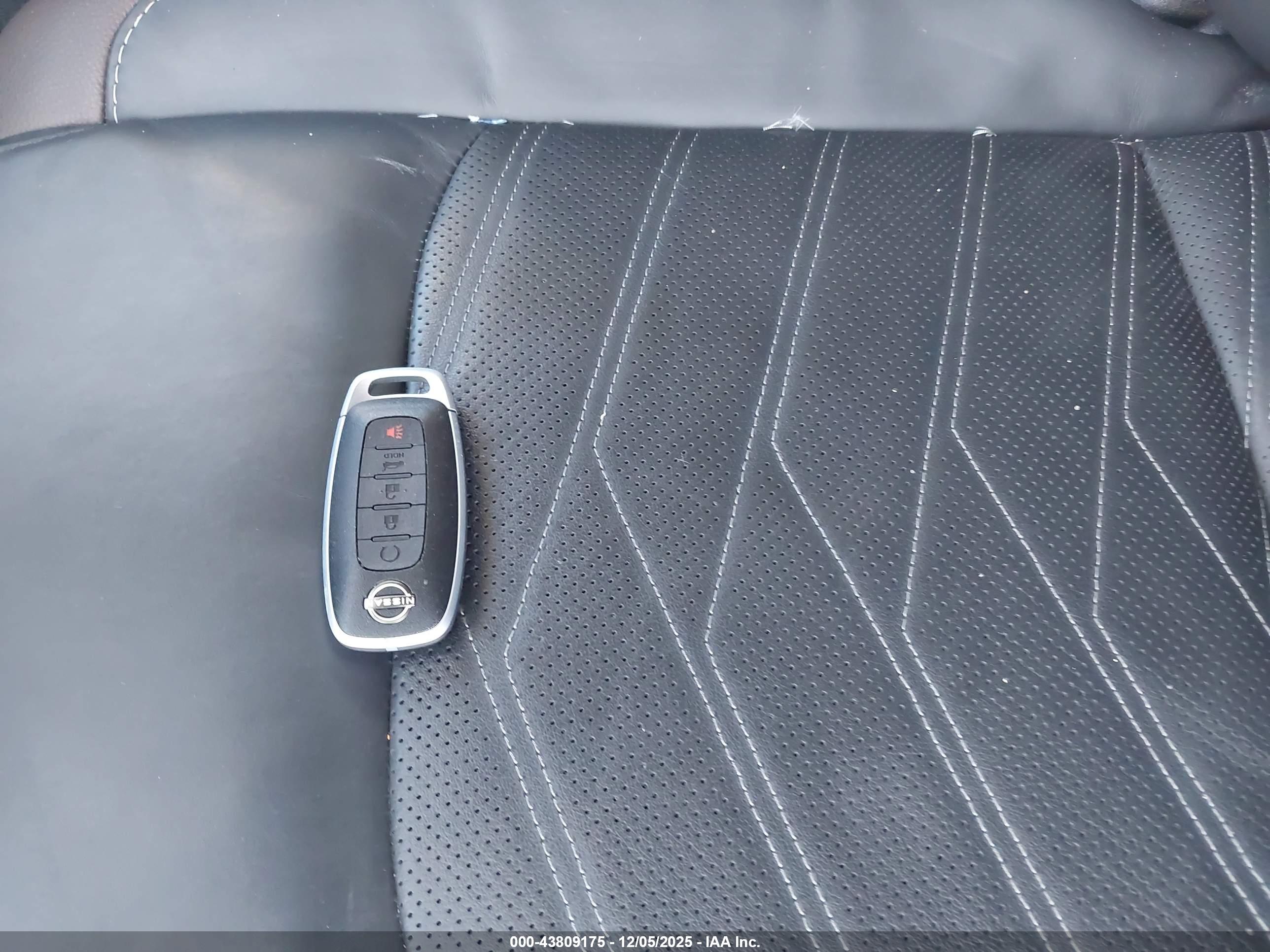 NISSAN PATHFINDER image 11