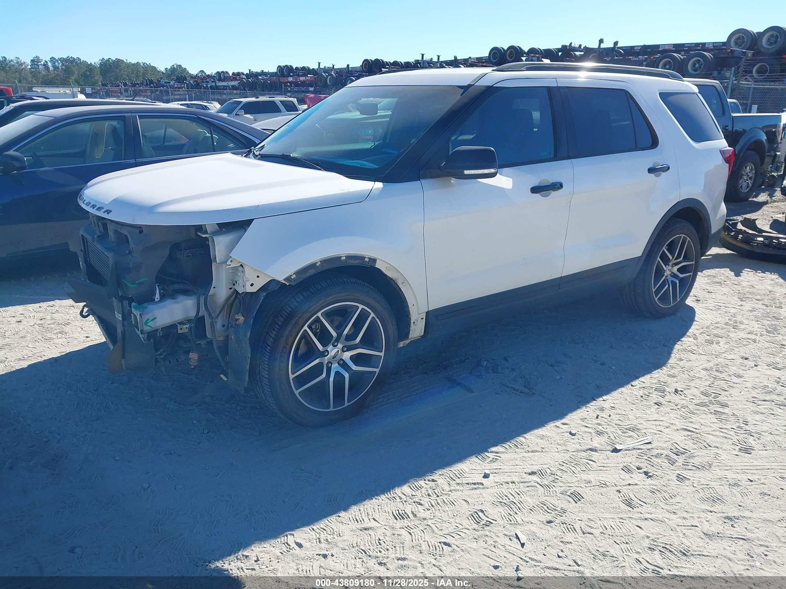 FORD EXPLORER image 2