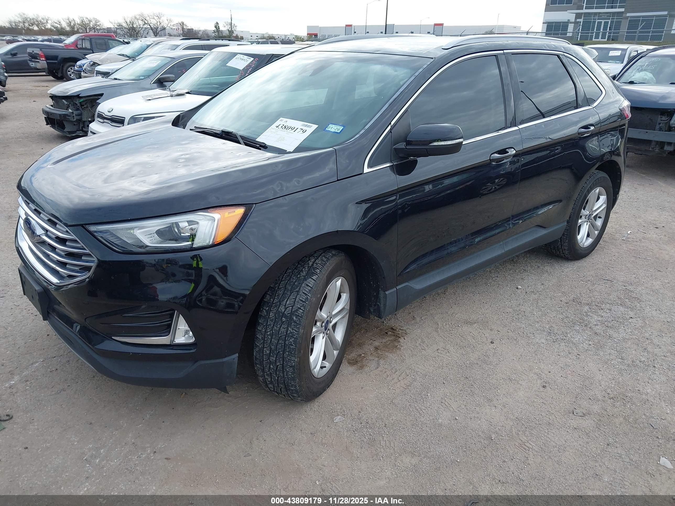 FORD EDGE image 2