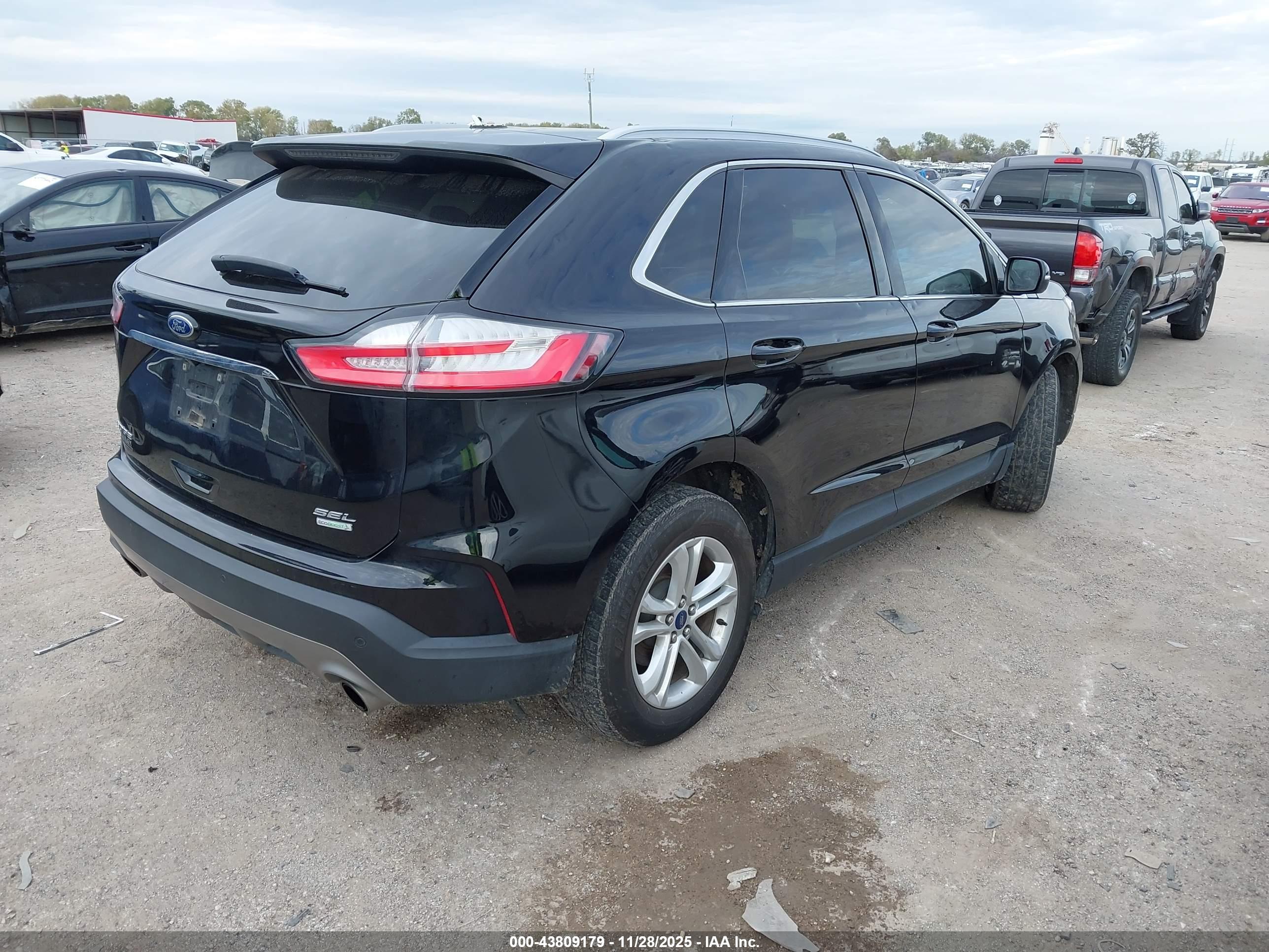 FORD EDGE image 4