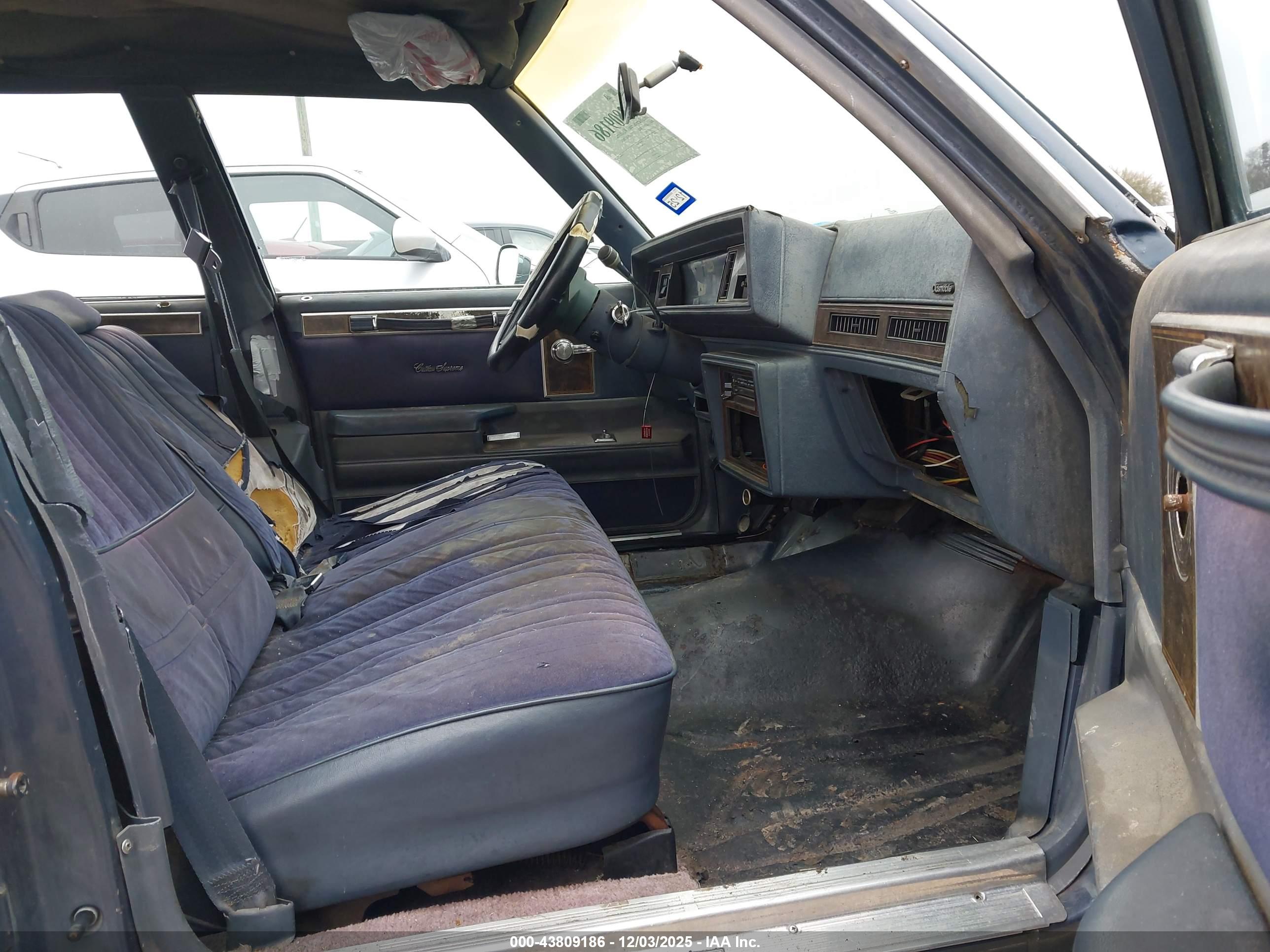 OLDSMOBILE CUTLASS image 5