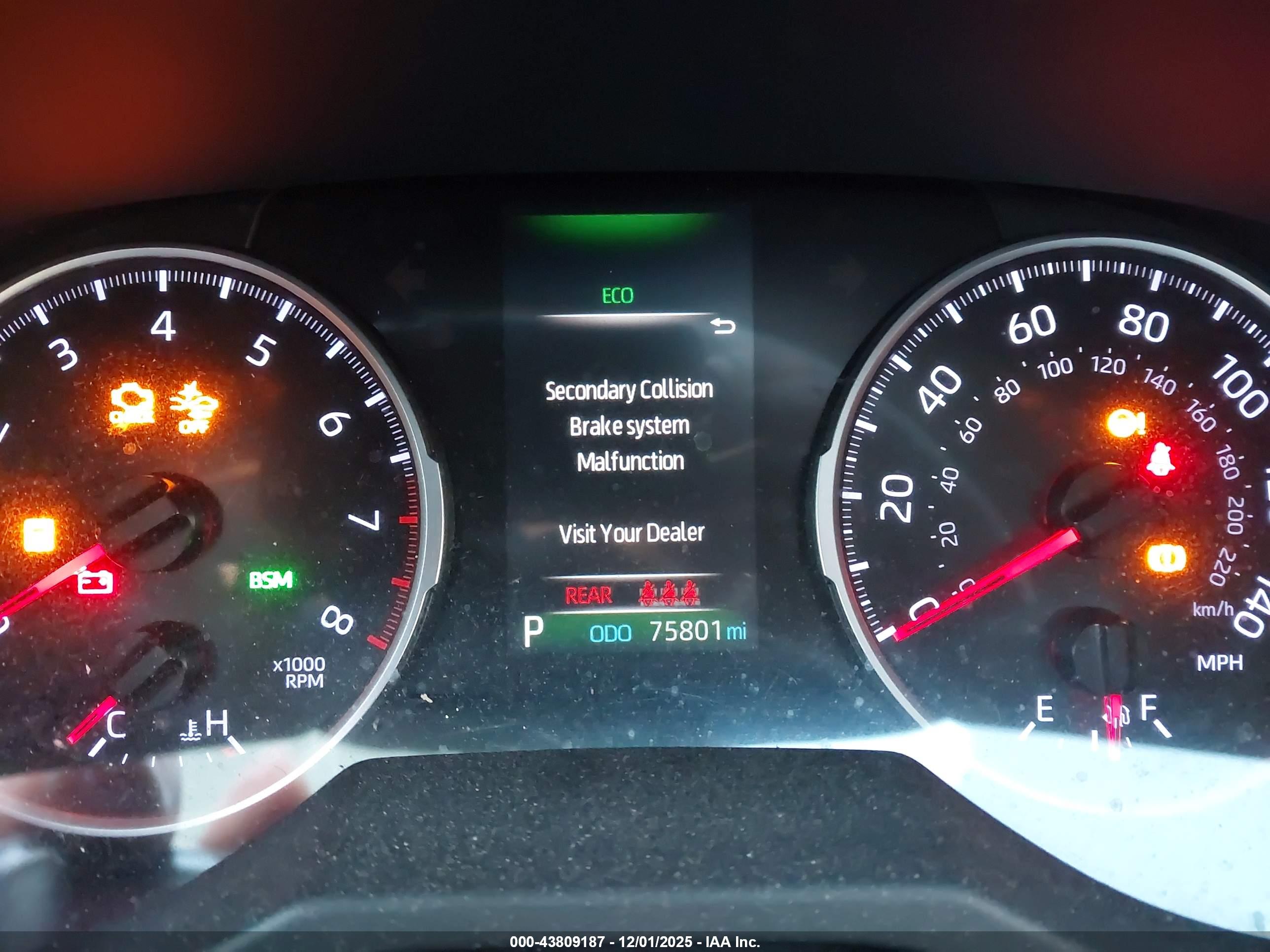 TOYOTA RAV4 image 7