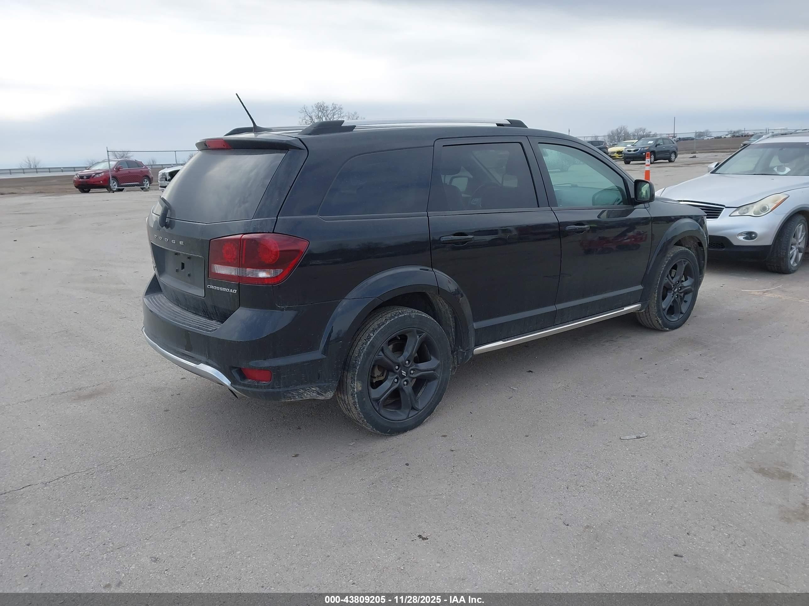 DODGE JOURNEY image 4