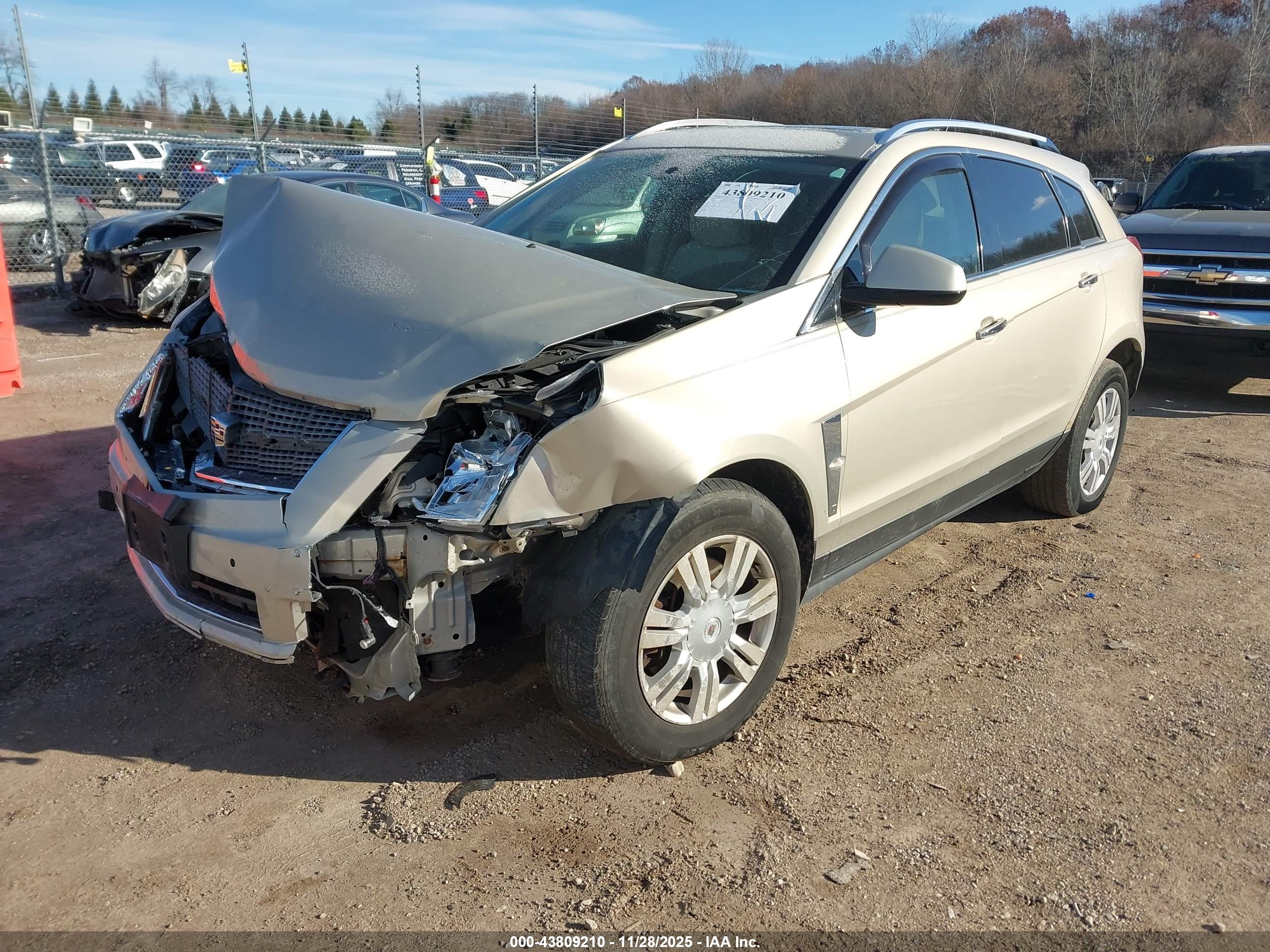 CADILLAC SRX image 2