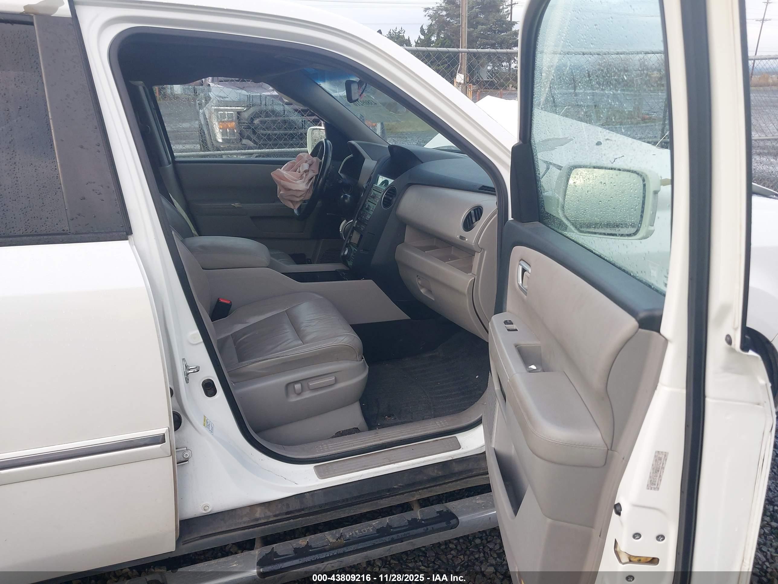 HONDA PILOT image 5
