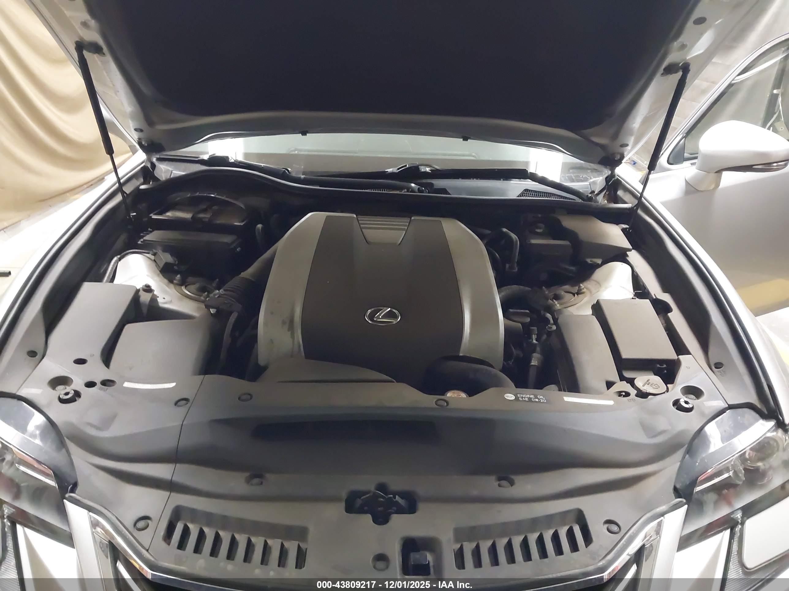 LEXUS GS image 10