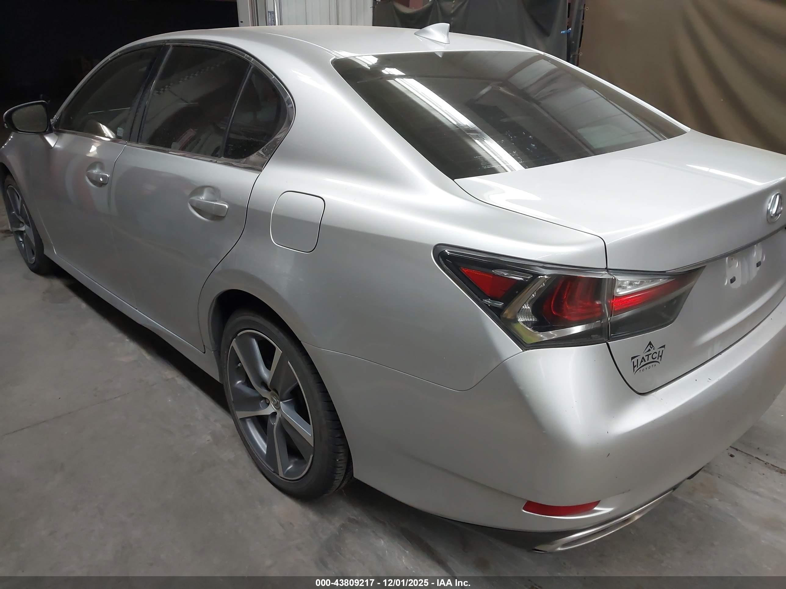 LEXUS GS image 6