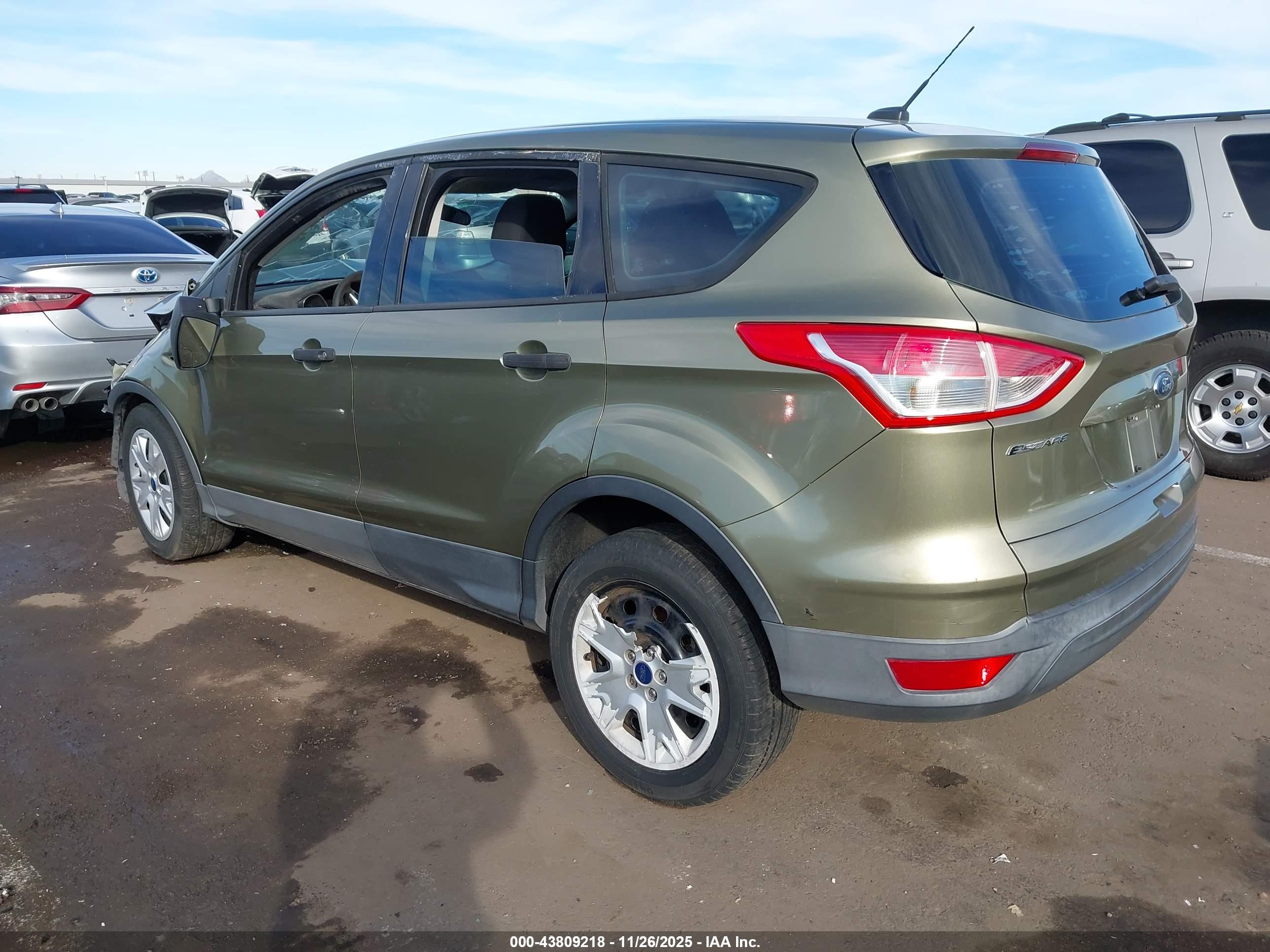FORD ESCAPE image 3