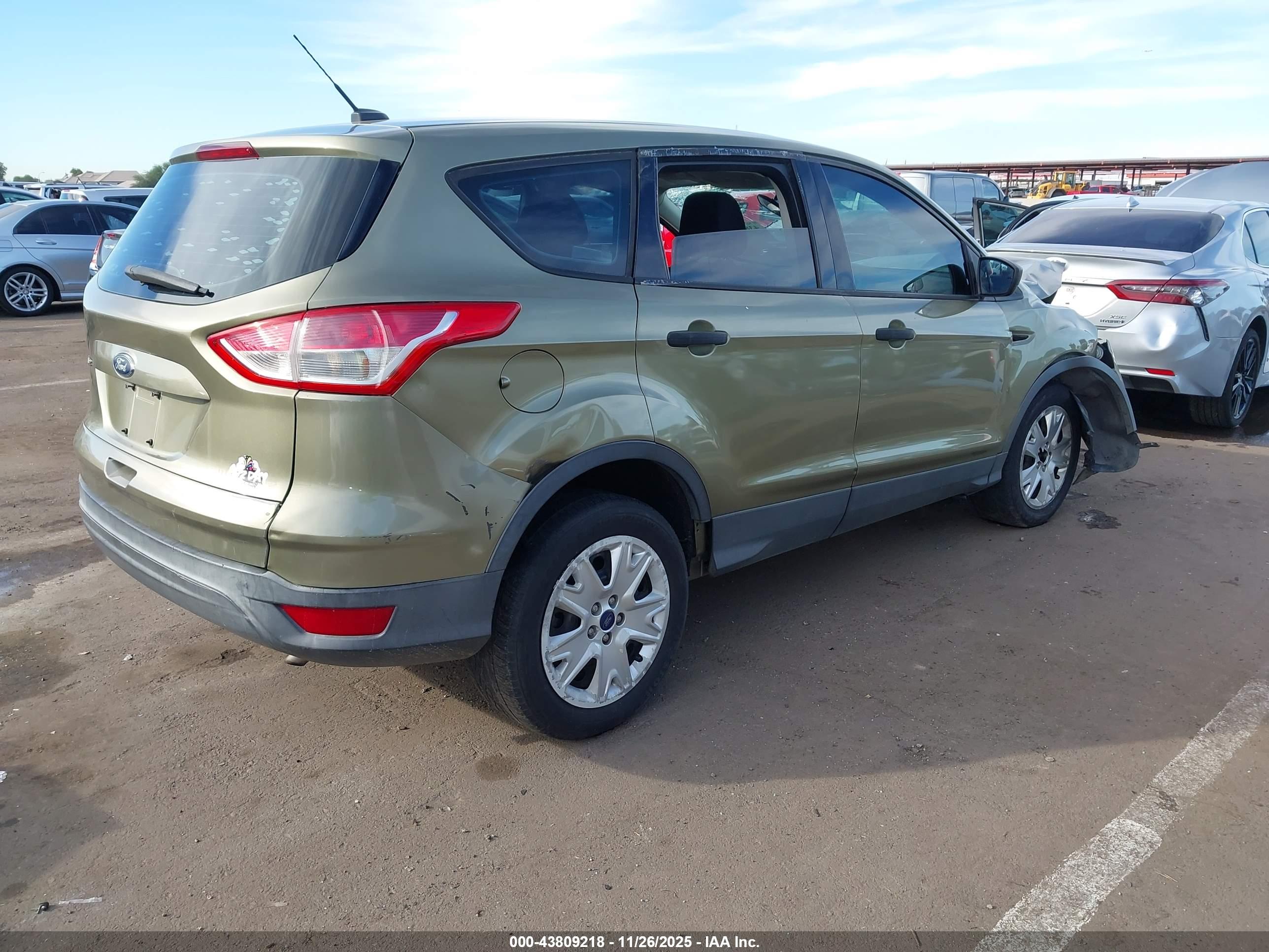 FORD ESCAPE image 4