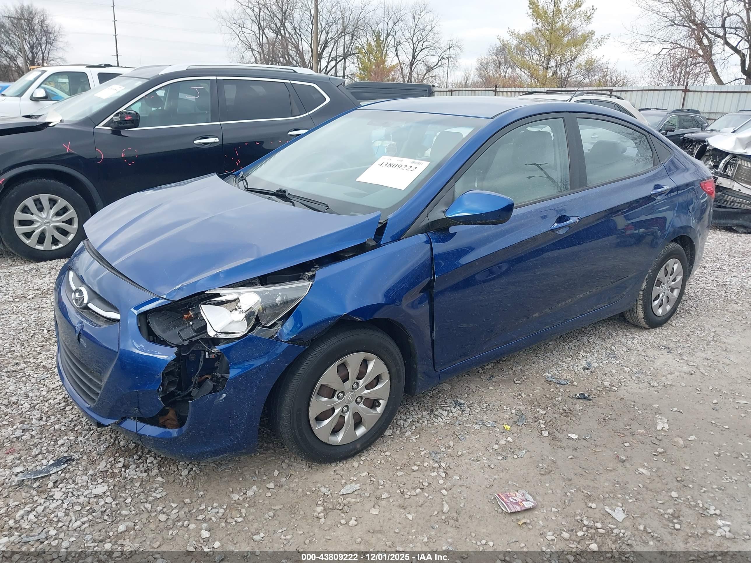 HYUNDAI ACCENT image 2