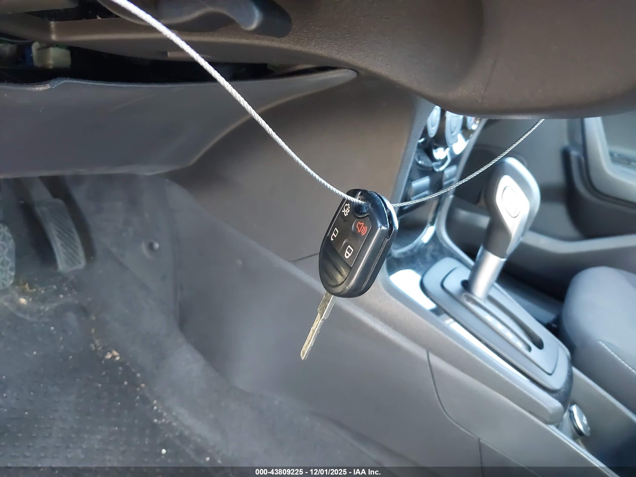 FORD FIESTA image 11