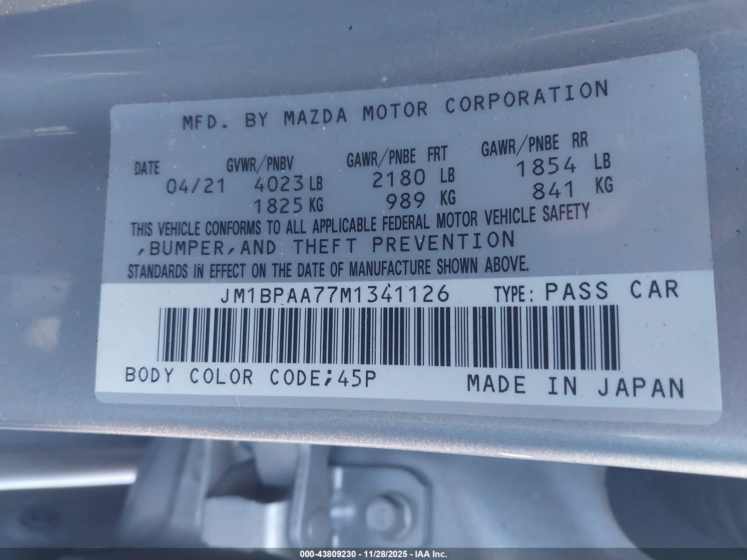 MAZDA MAZDA3 image 9