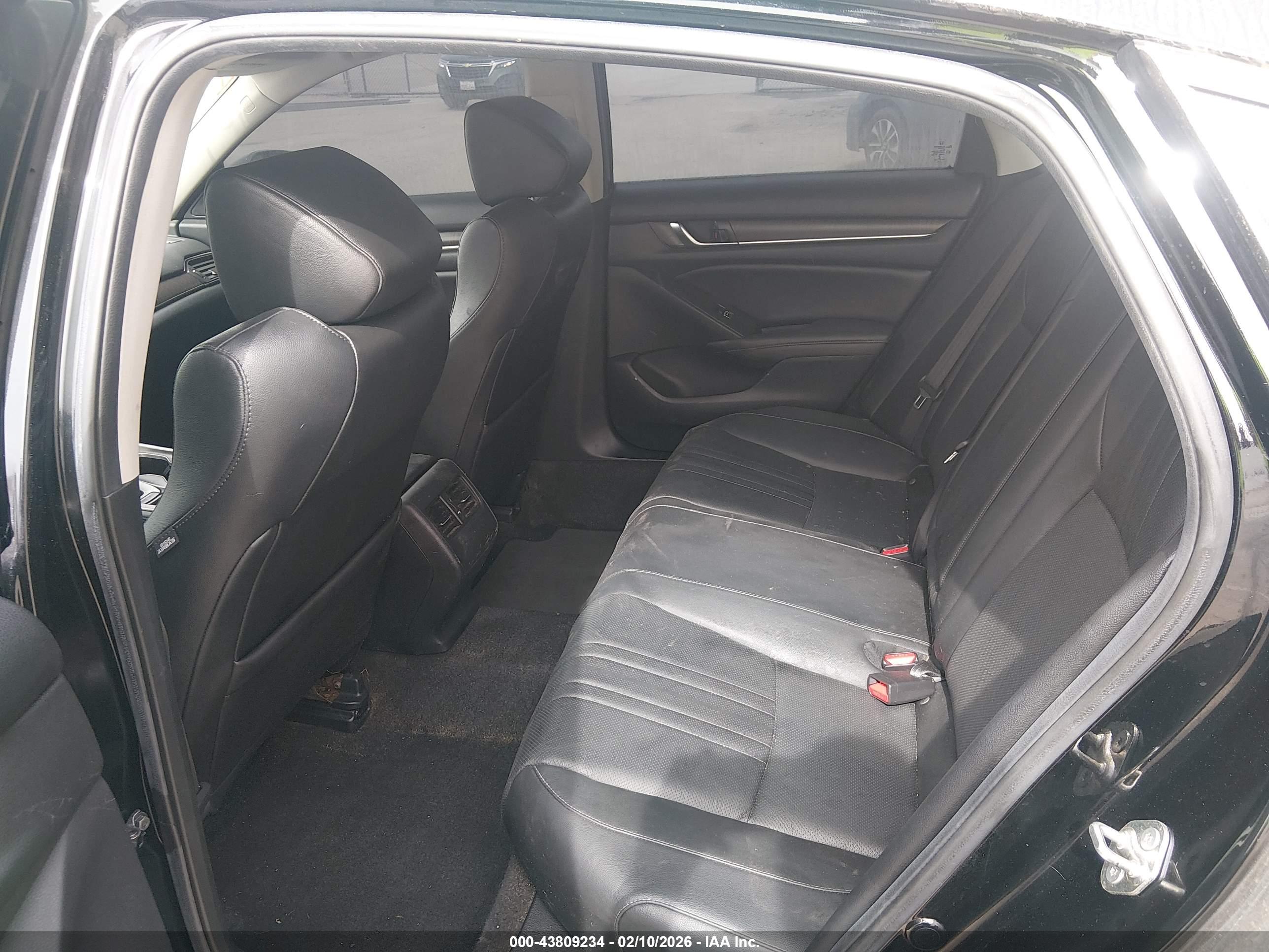 HONDA ACCORD image 8