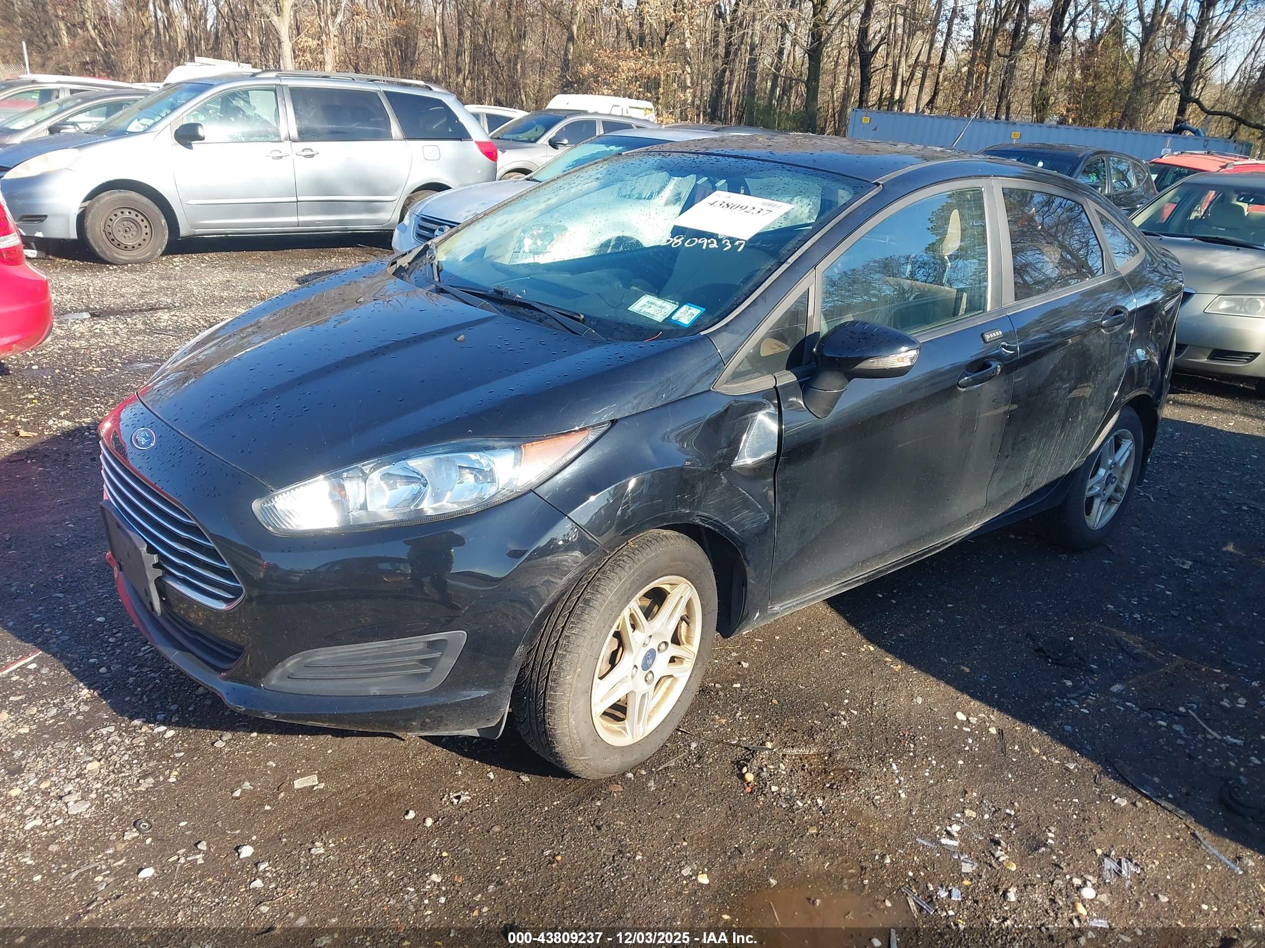 FORD FIESTA image 2
