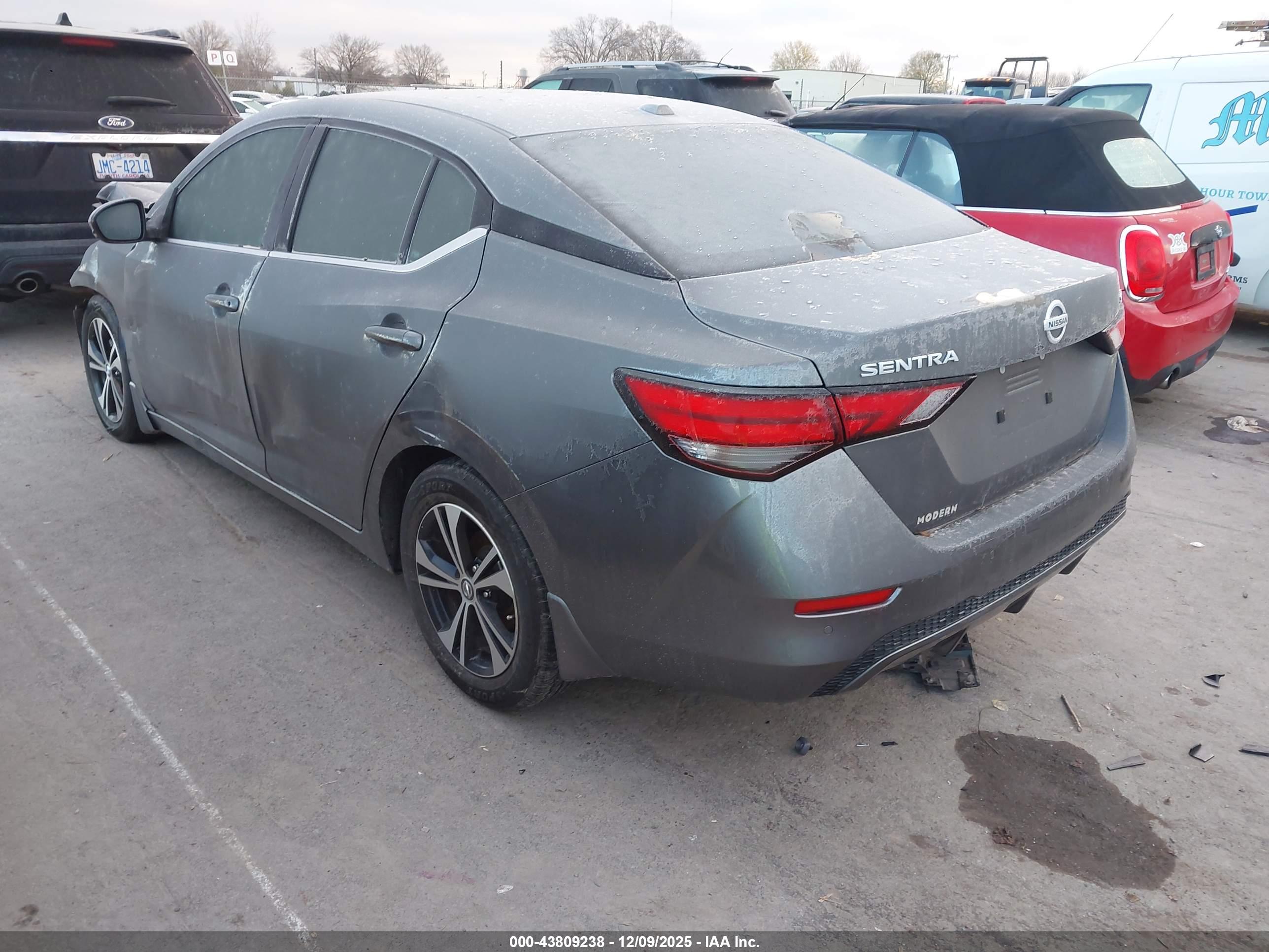 NISSAN SENTRA image 3