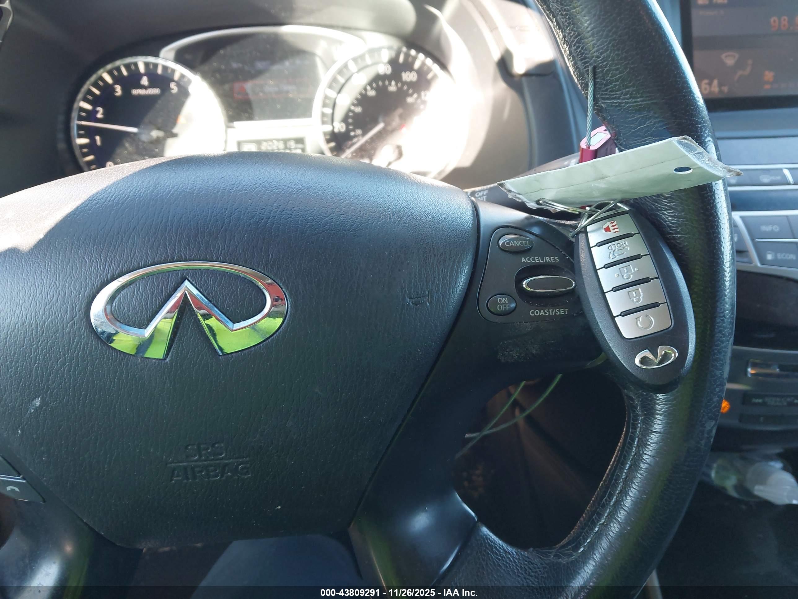 INFINITI QX60 image 11
