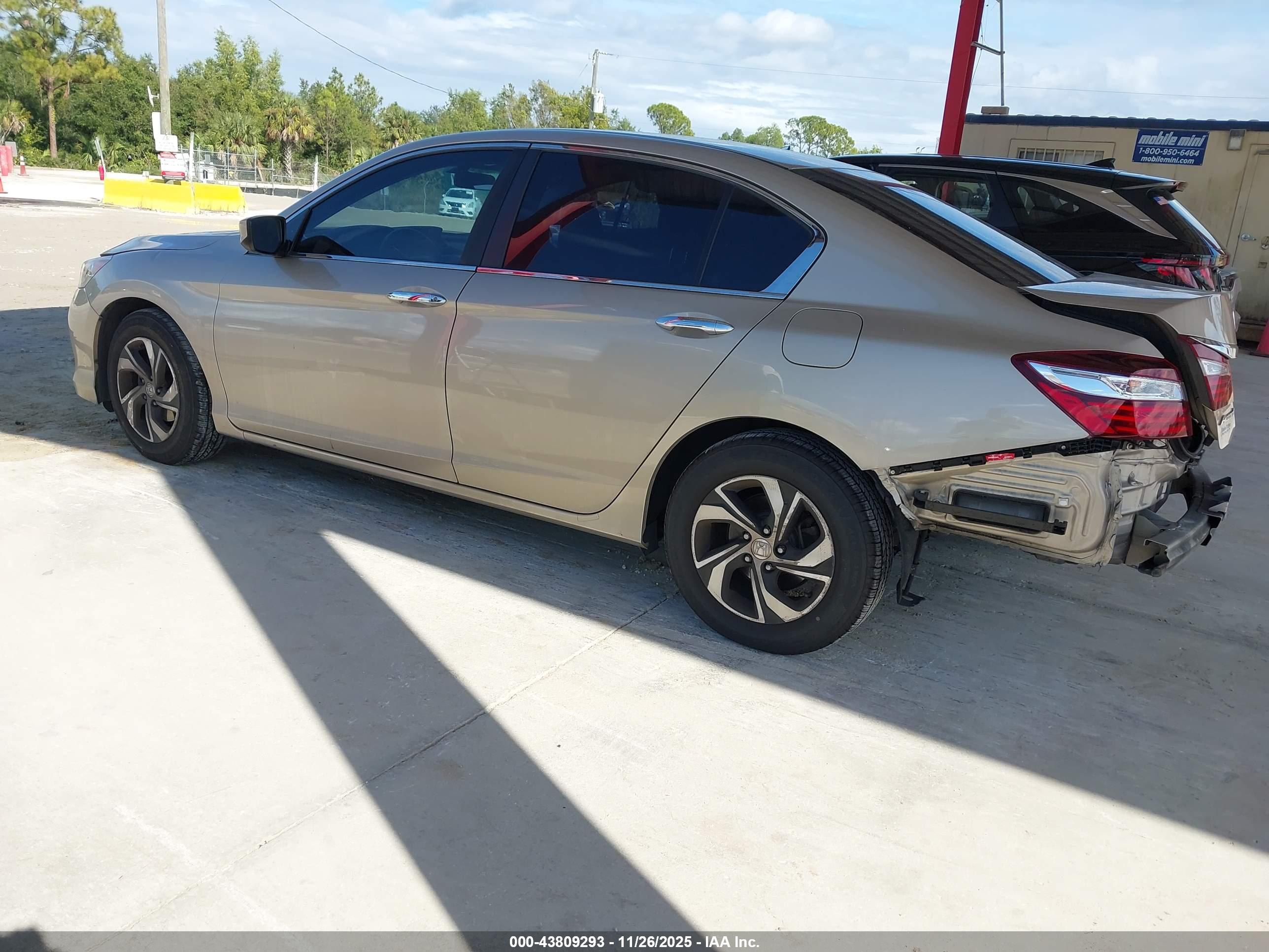 HONDA ACCORD image 3