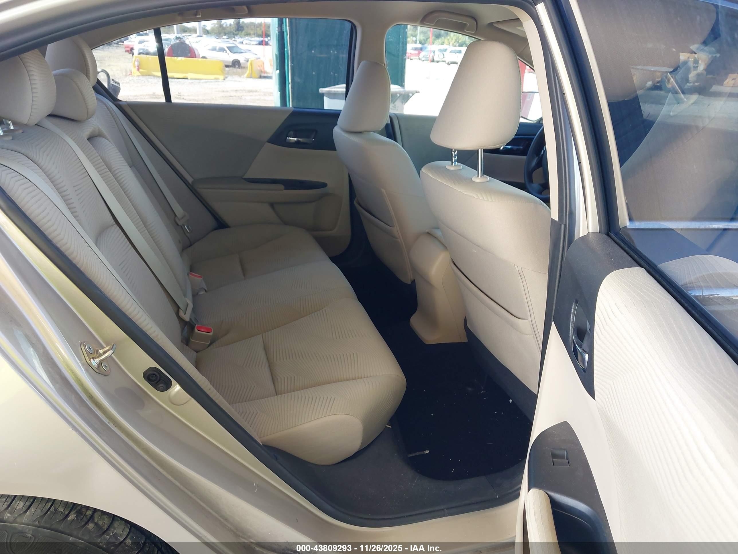 HONDA ACCORD image 8
