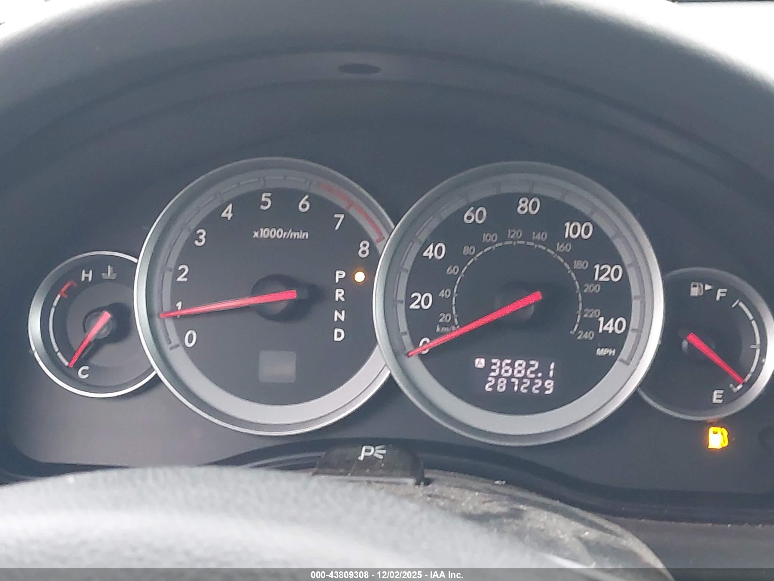 SUBARU OUTBACK image 7