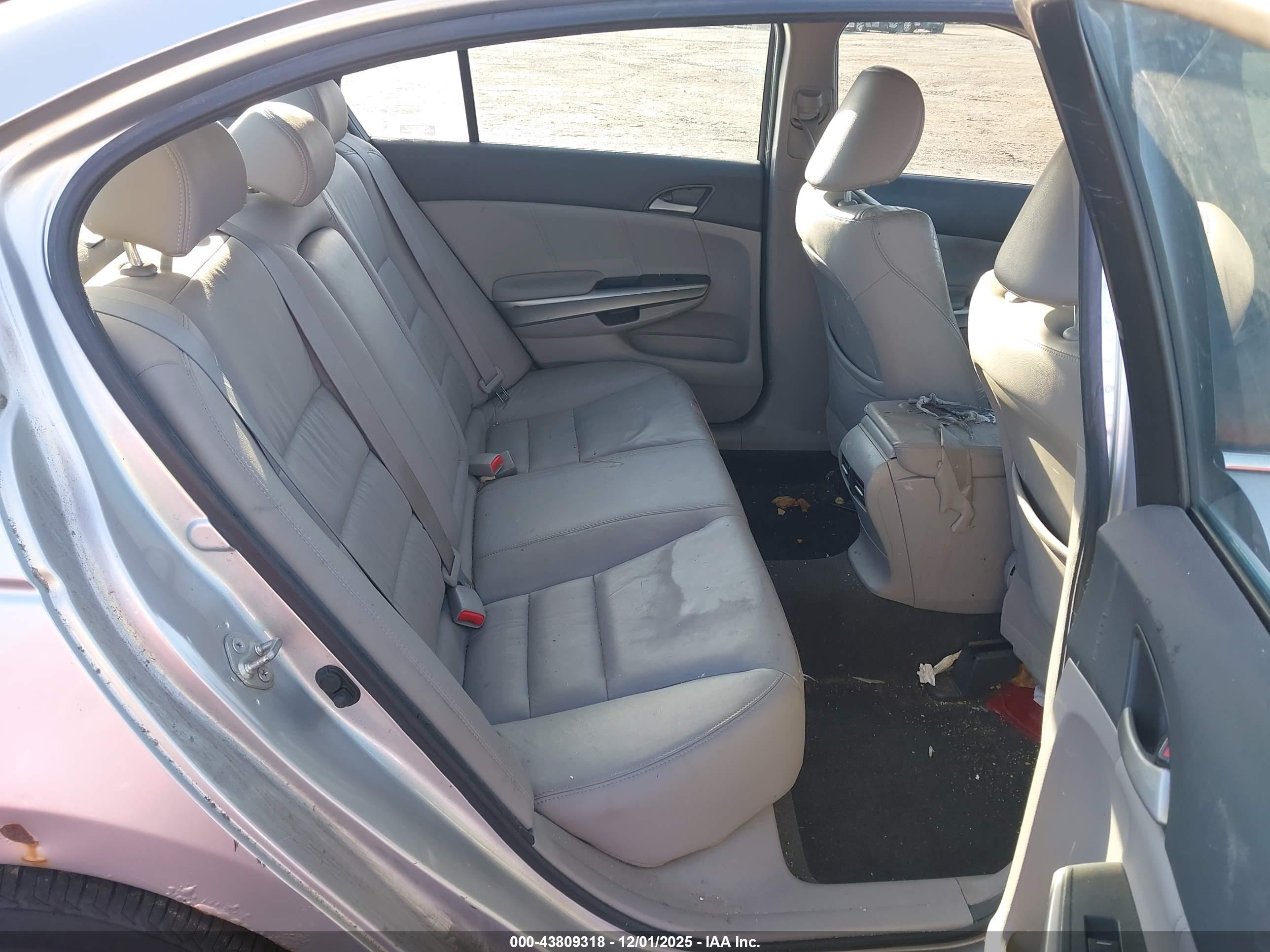 HONDA ACCORD image 8