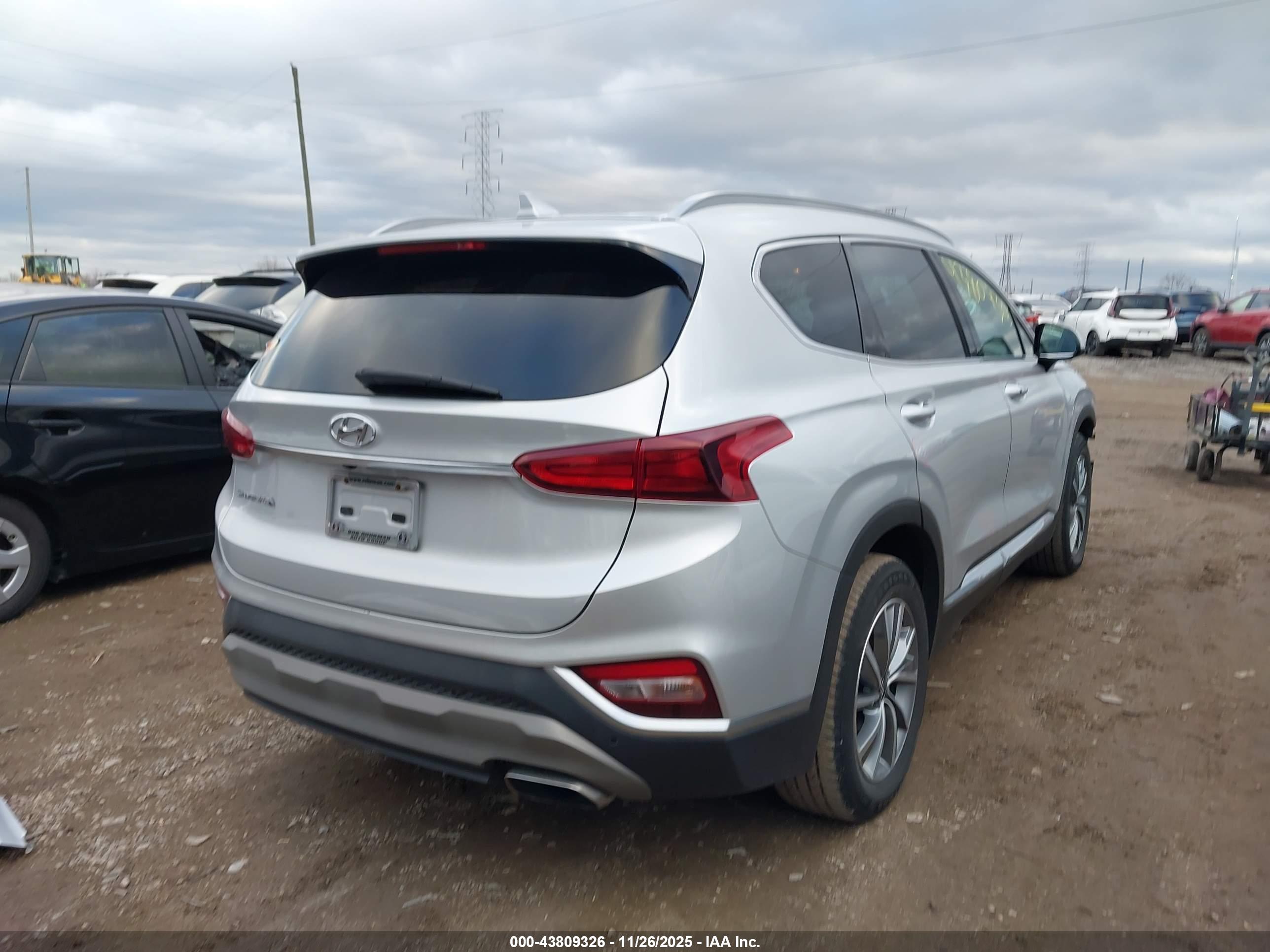 HYUNDAI SANTA image 4